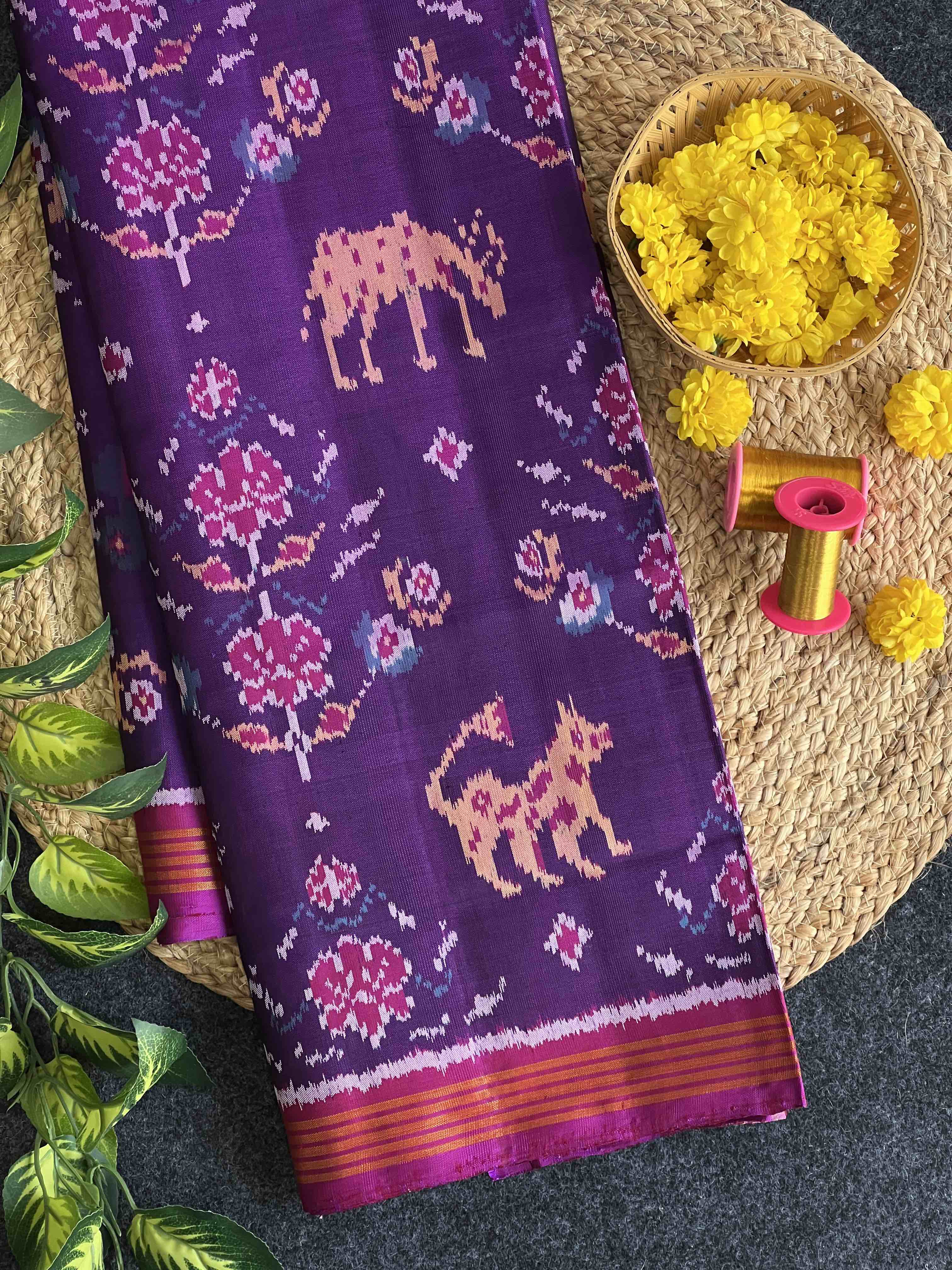 Motifs Design Handwoven Patola Silk Saree