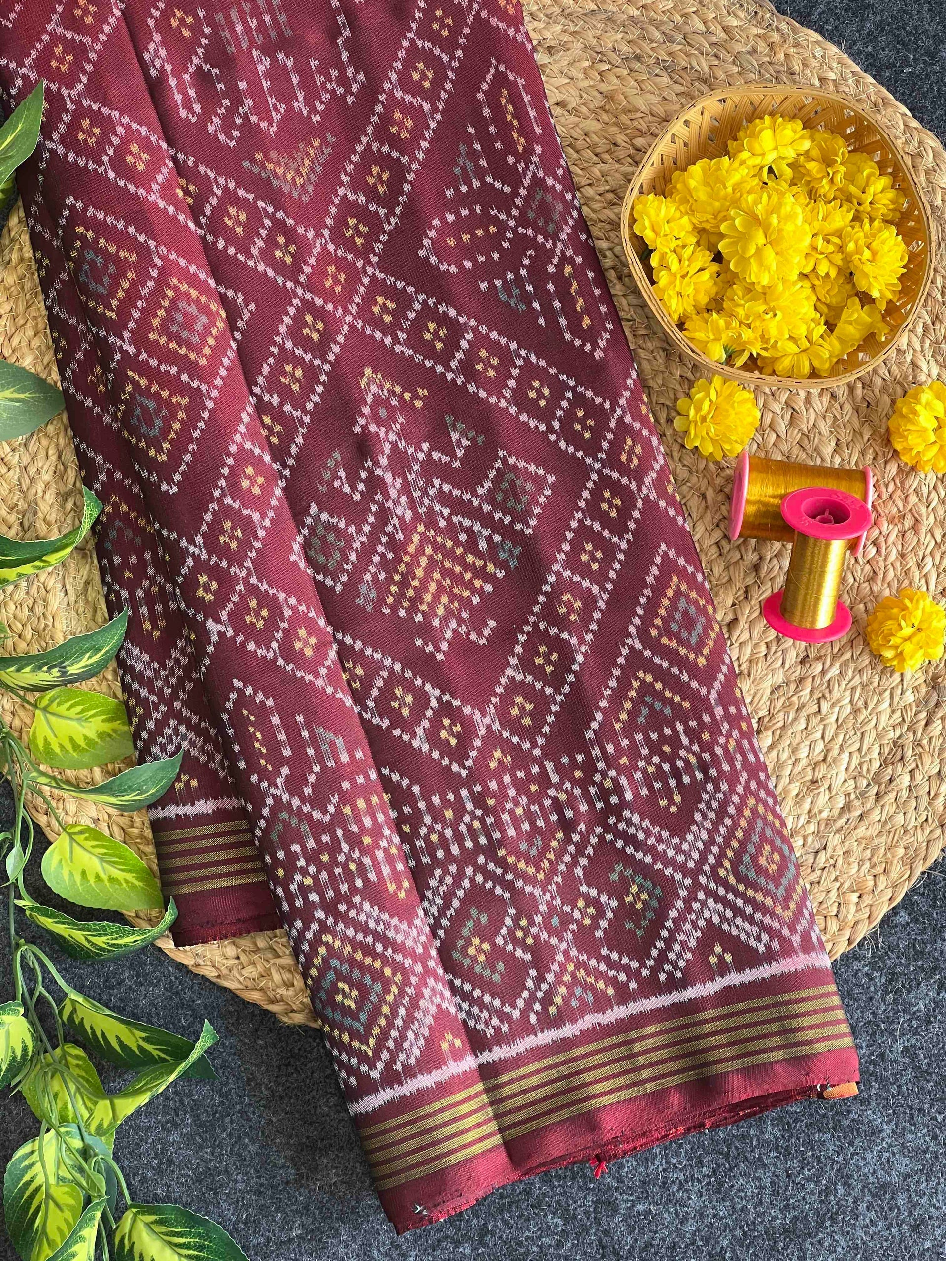 Bandhej Traditional Design Handwoven Patola Silk Saree Main image