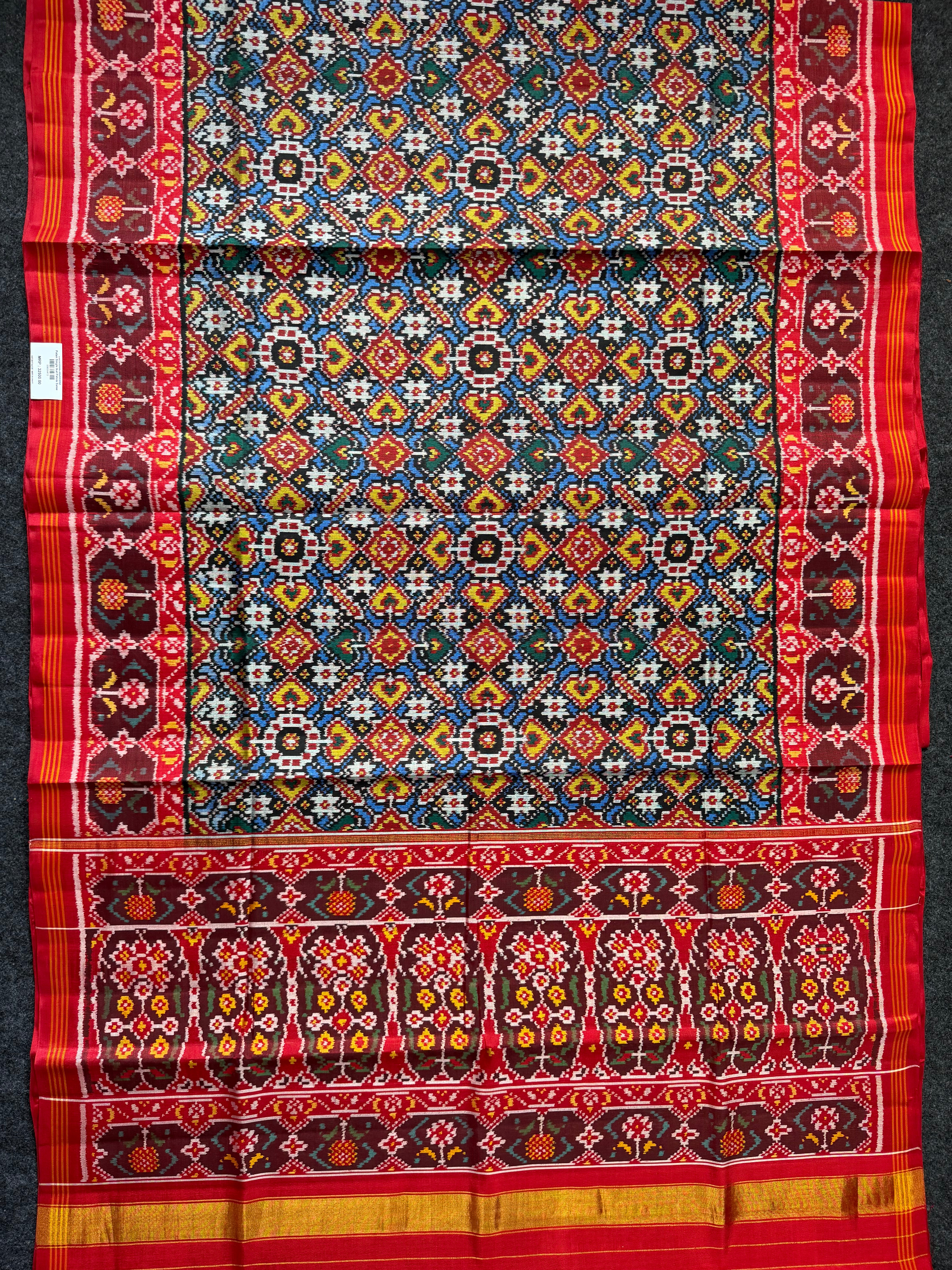 Colorful Traditional Design Handwoven Patola Silk Saree Secondary image