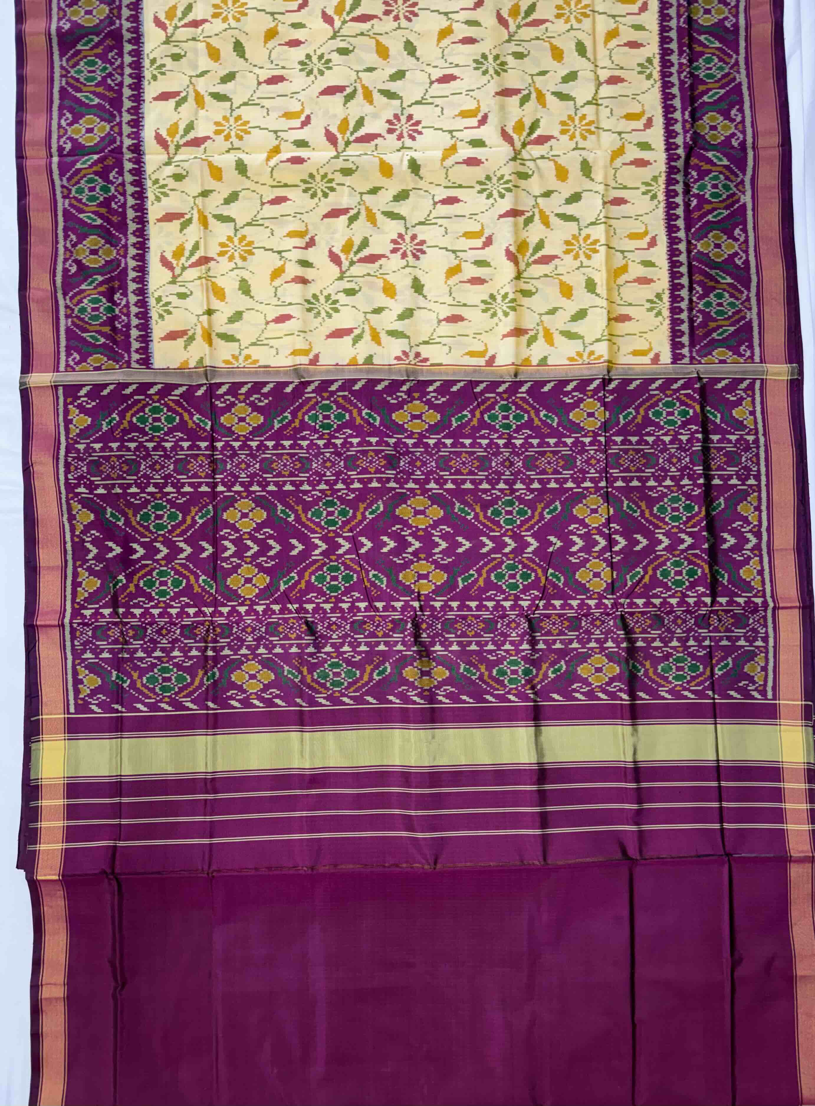 Flower Design Handwoven Patola Silk Saree