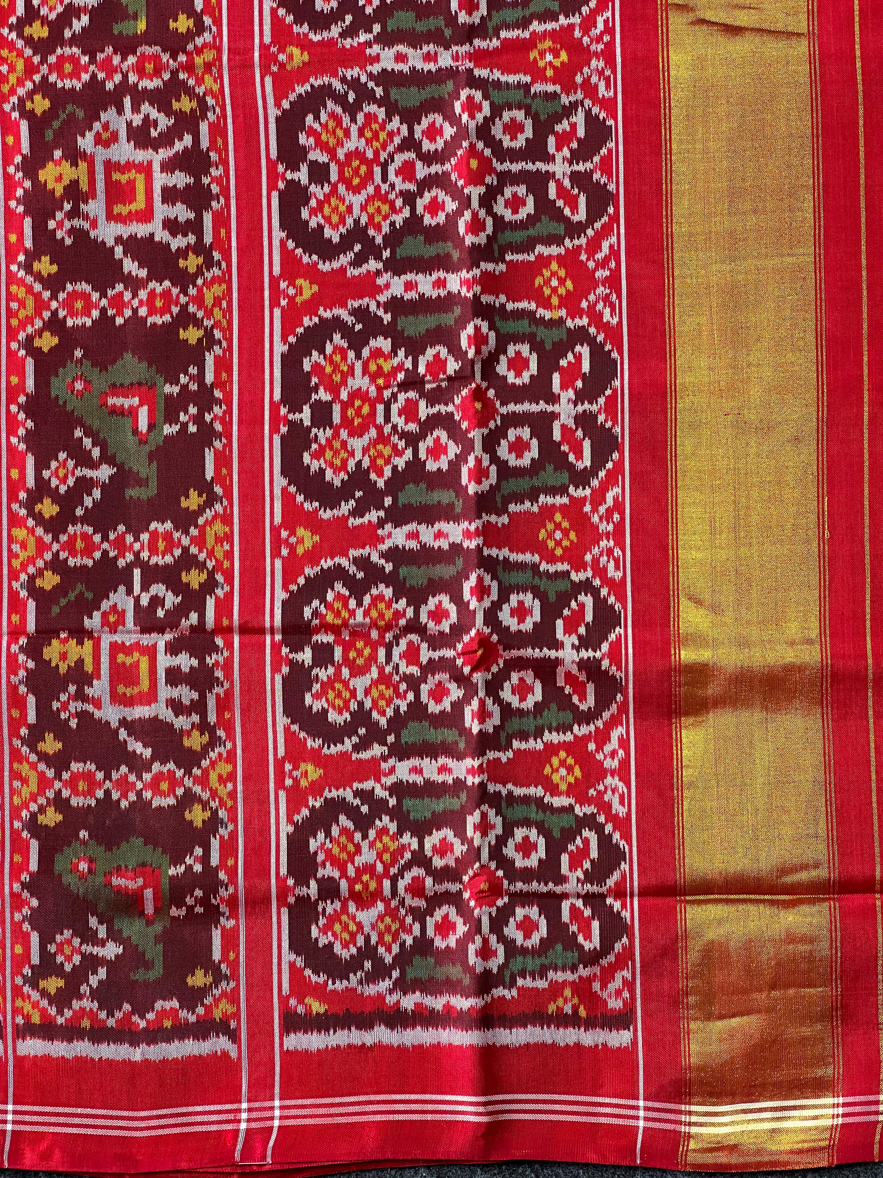 Plain Red With Designer Blouse Handwoven Patola Silk Saree