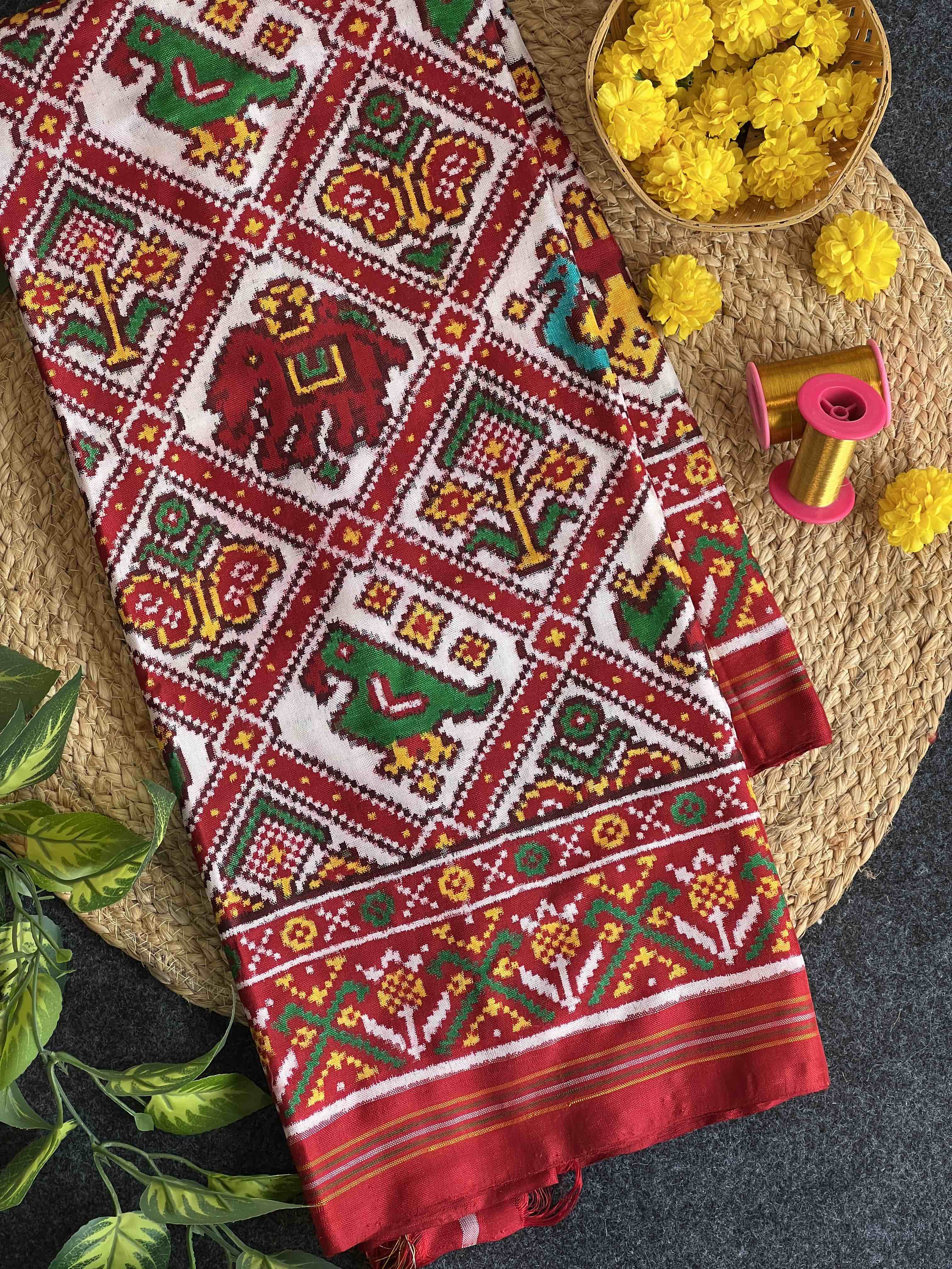 Handwoven Double Ikat Patola Silk Saree Adtala White Main image