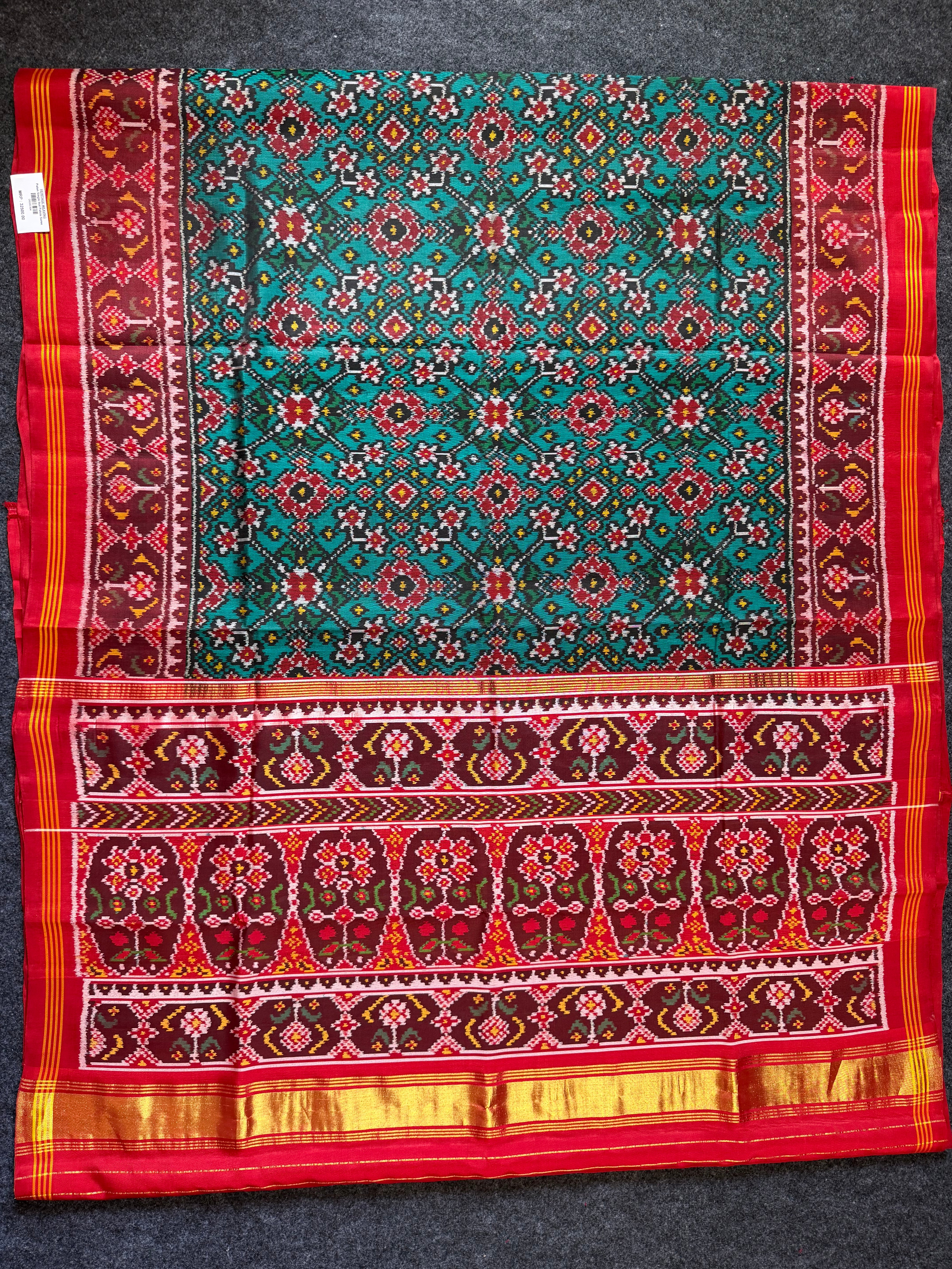 Rama Green Navratna Traditional Design Handwoven Patola Silk Saree Secondary image