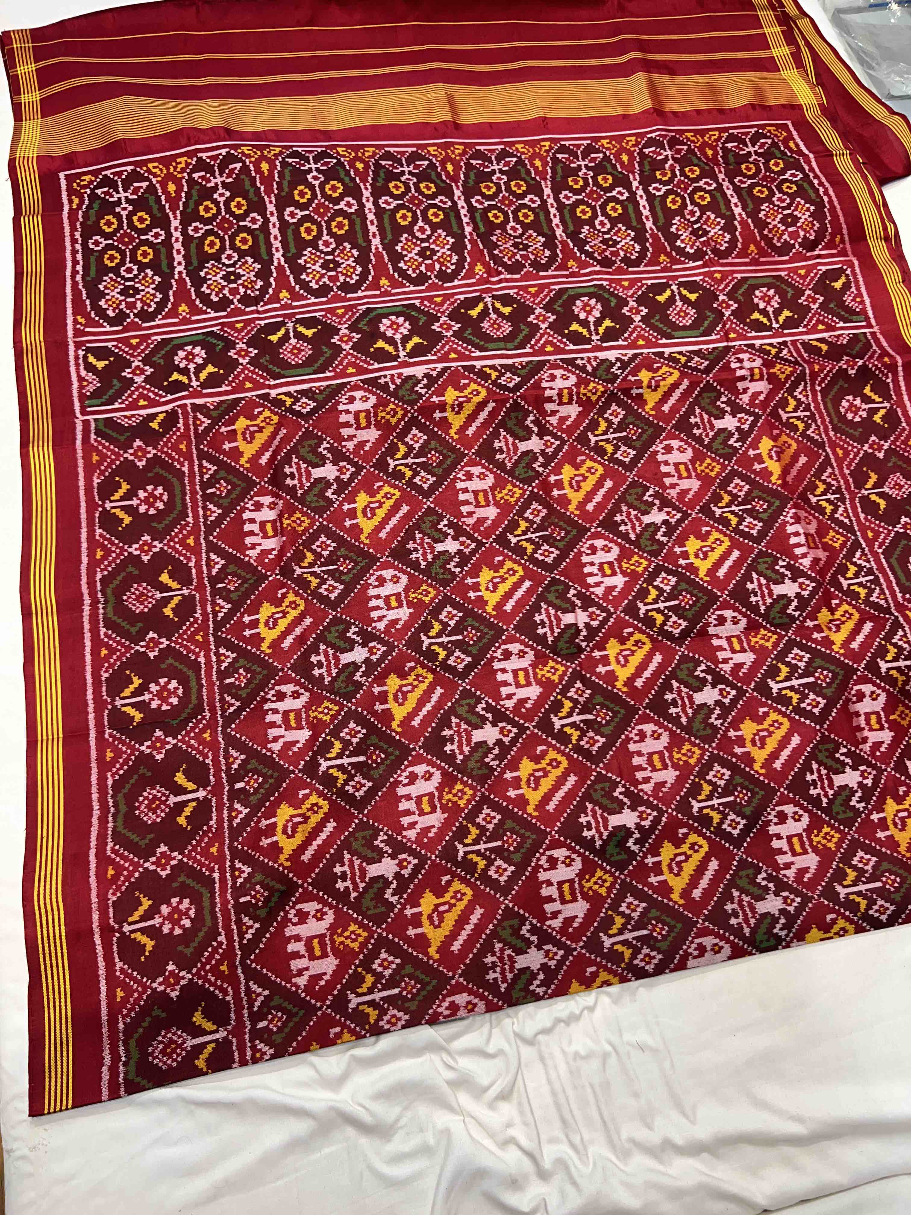 Narikunj Design Handwoven Patola Silk Saree