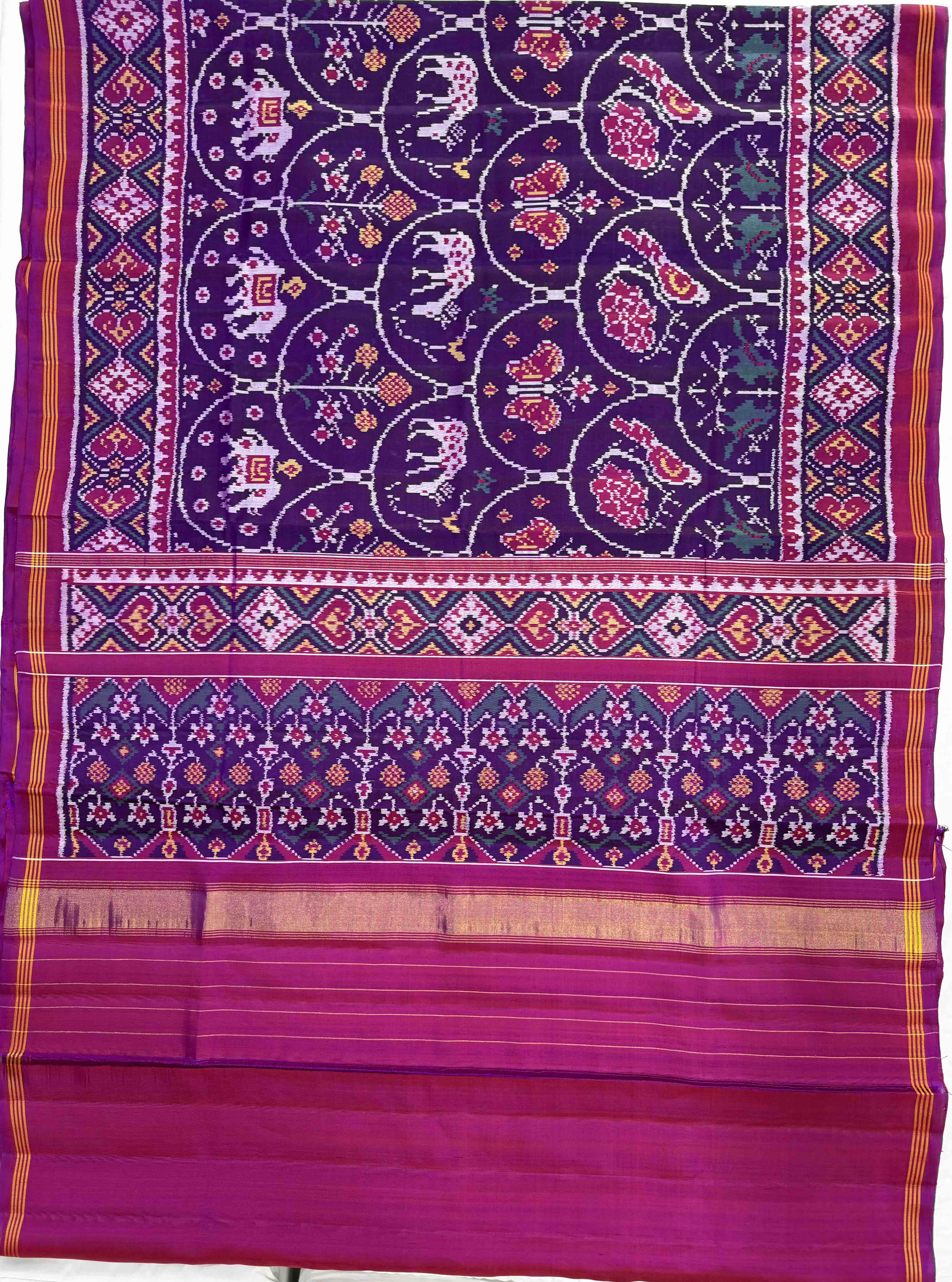 Magenta Color Motifs Design Handwoven Patola Silk Saree Secondary image