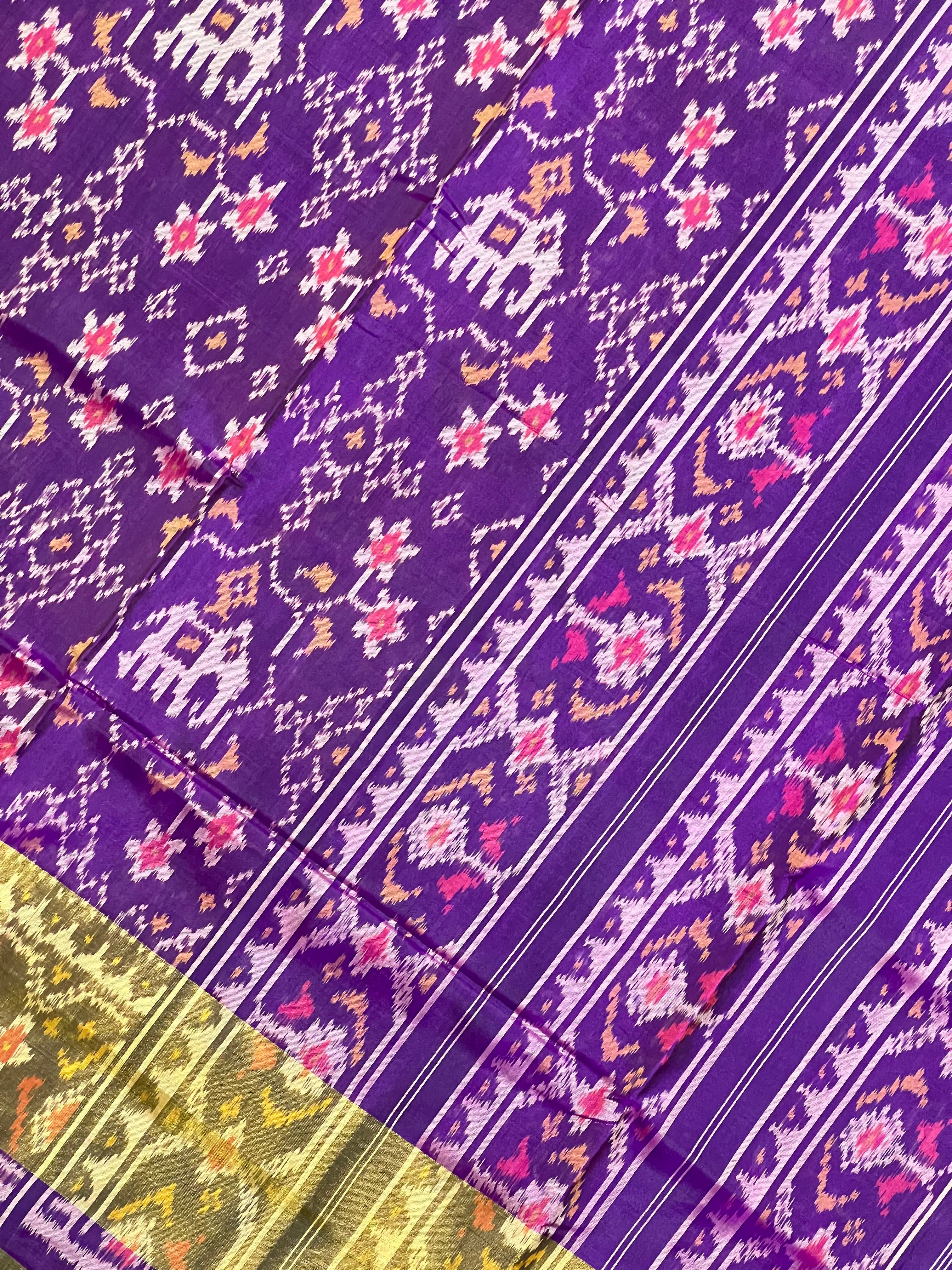 Navratna With Elephant Design Handwoven Patola Silk Saree