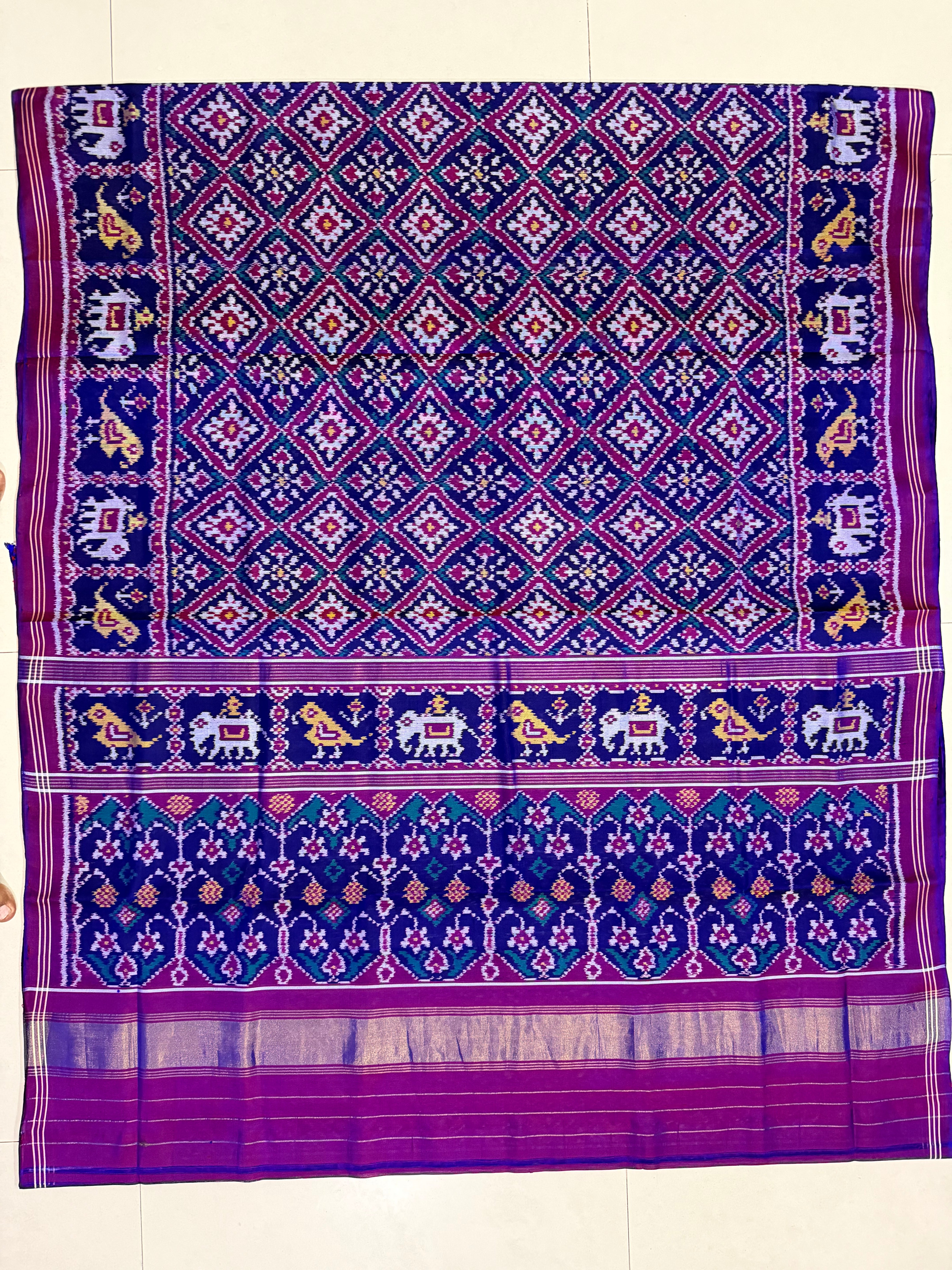 Blue Panchanda Traditional Design Handwoven Patola Silk Saree Secondary image