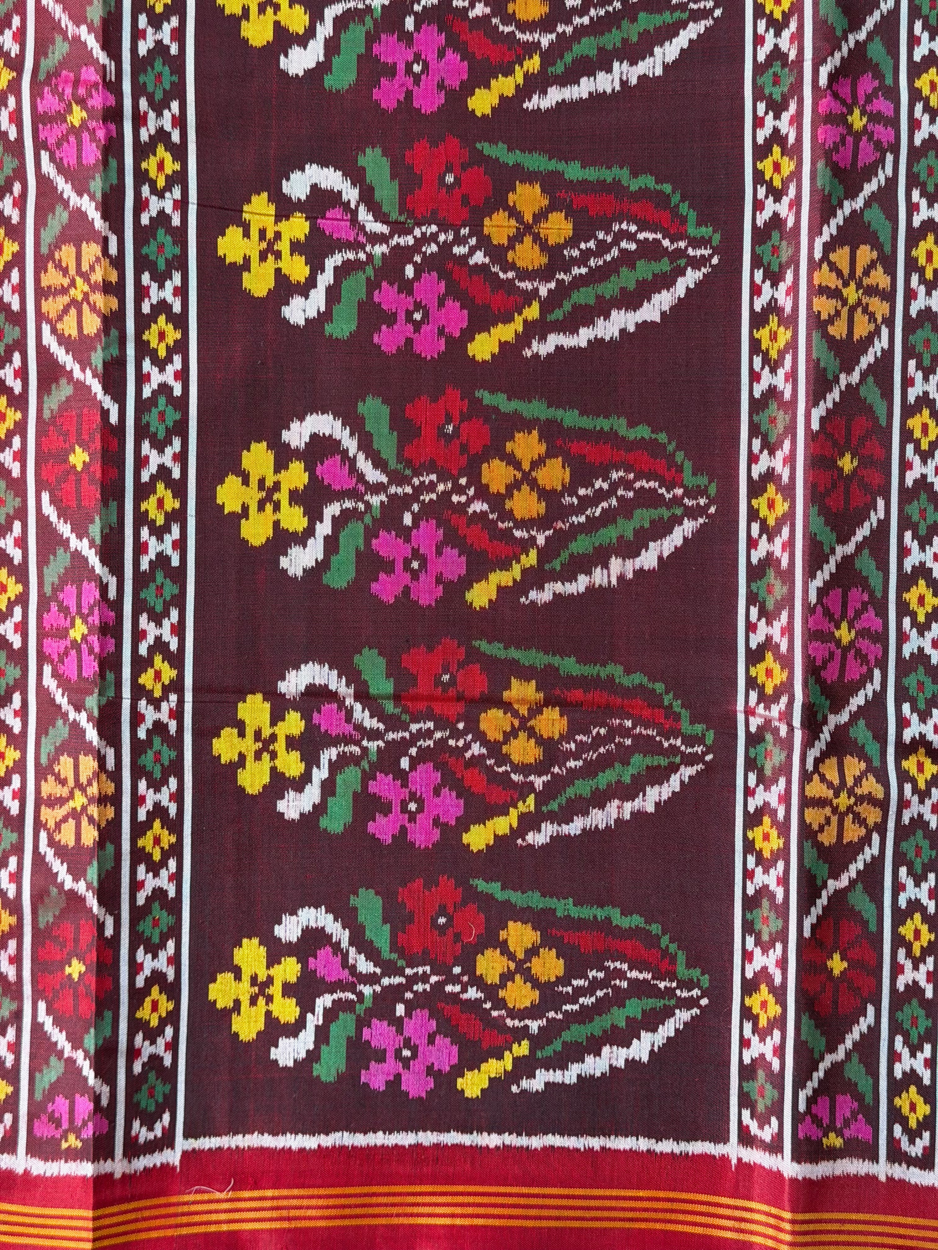 Plain Red Gala Border With Designer Blouse Handwoven Patola Silk Saree