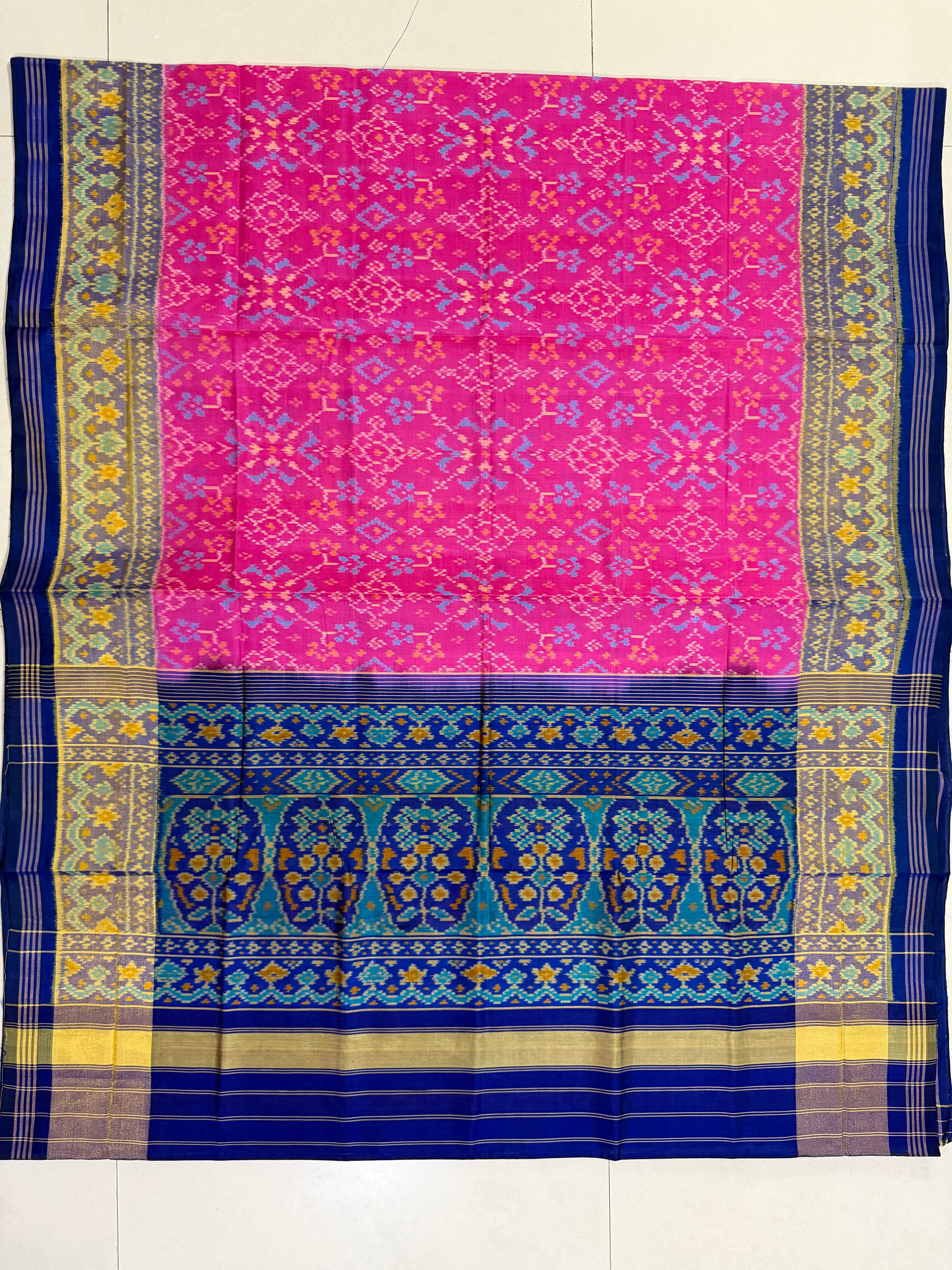 Baby Pink Navratna Design Handwoven Patola Silk Saree Secondary image
