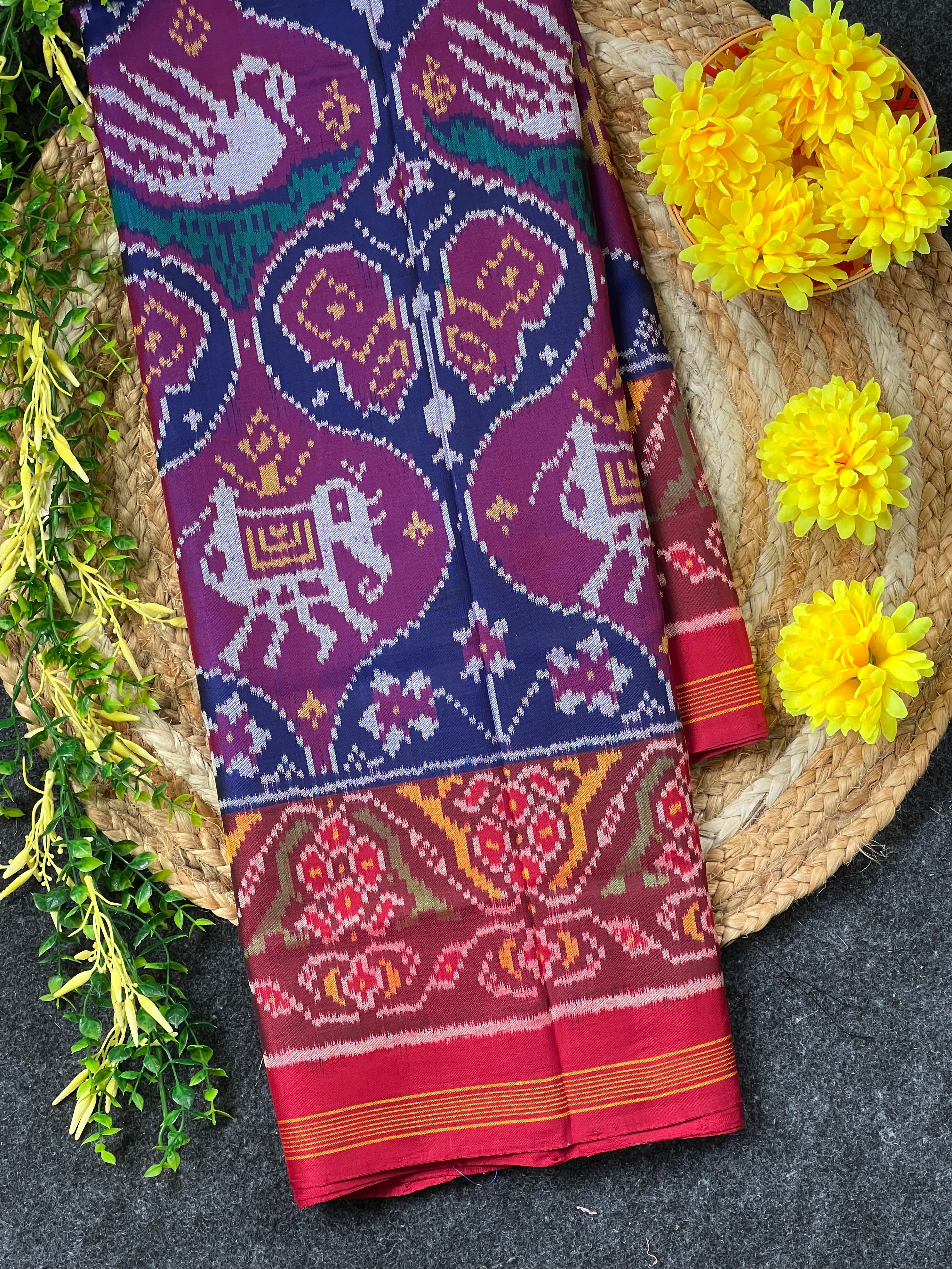 Motif Design Handwoven Patola Silk Saree