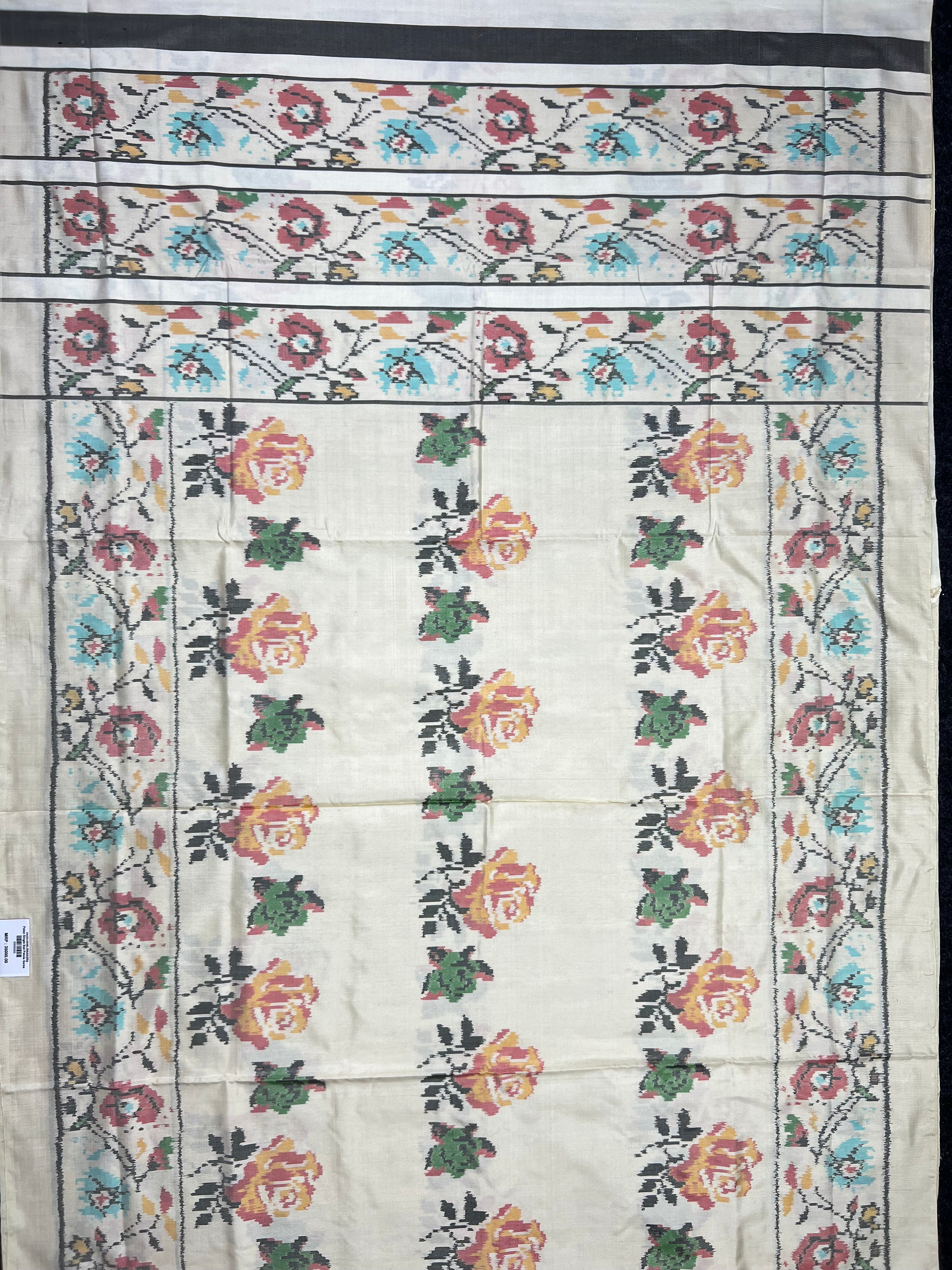Rose Design Exclusive Handwoven Patola Silk Saree Secondary image