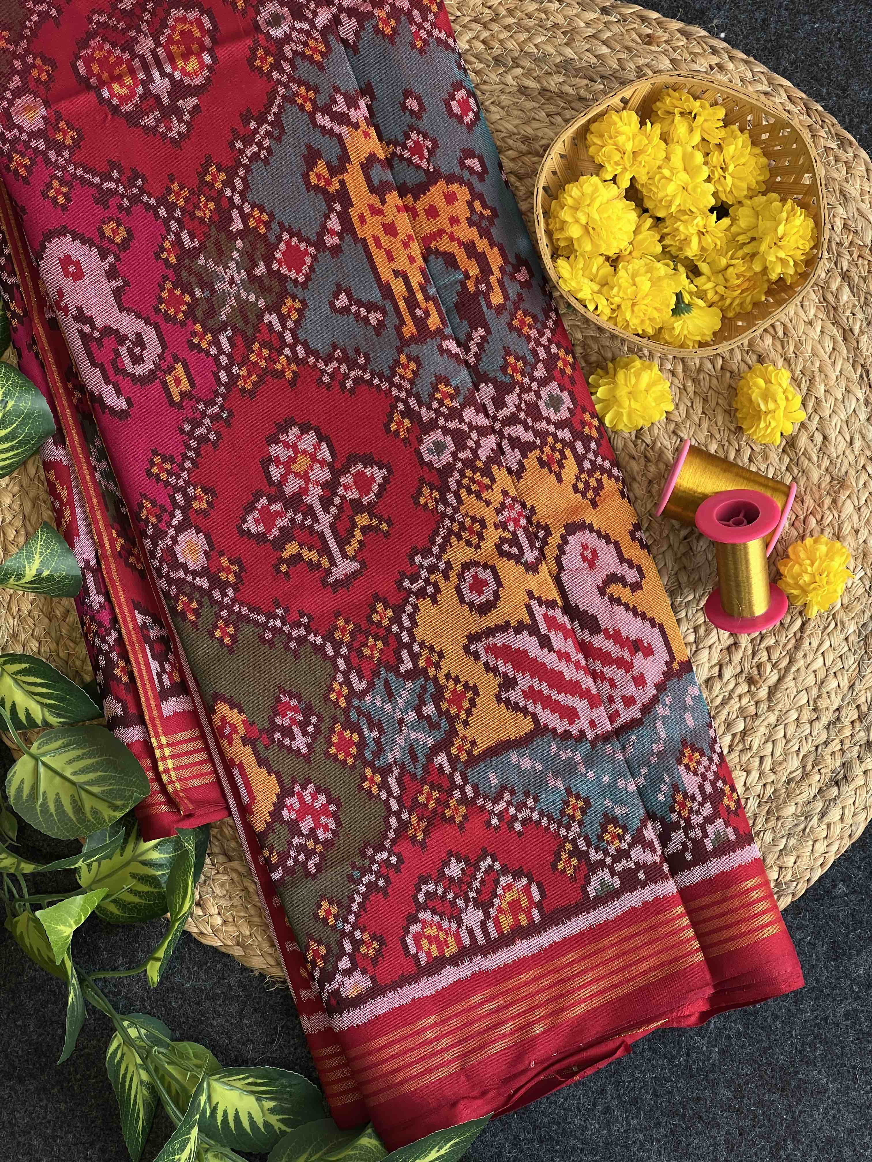 Multicolor With Motifs Handwoven Patola Silk Saree Main image