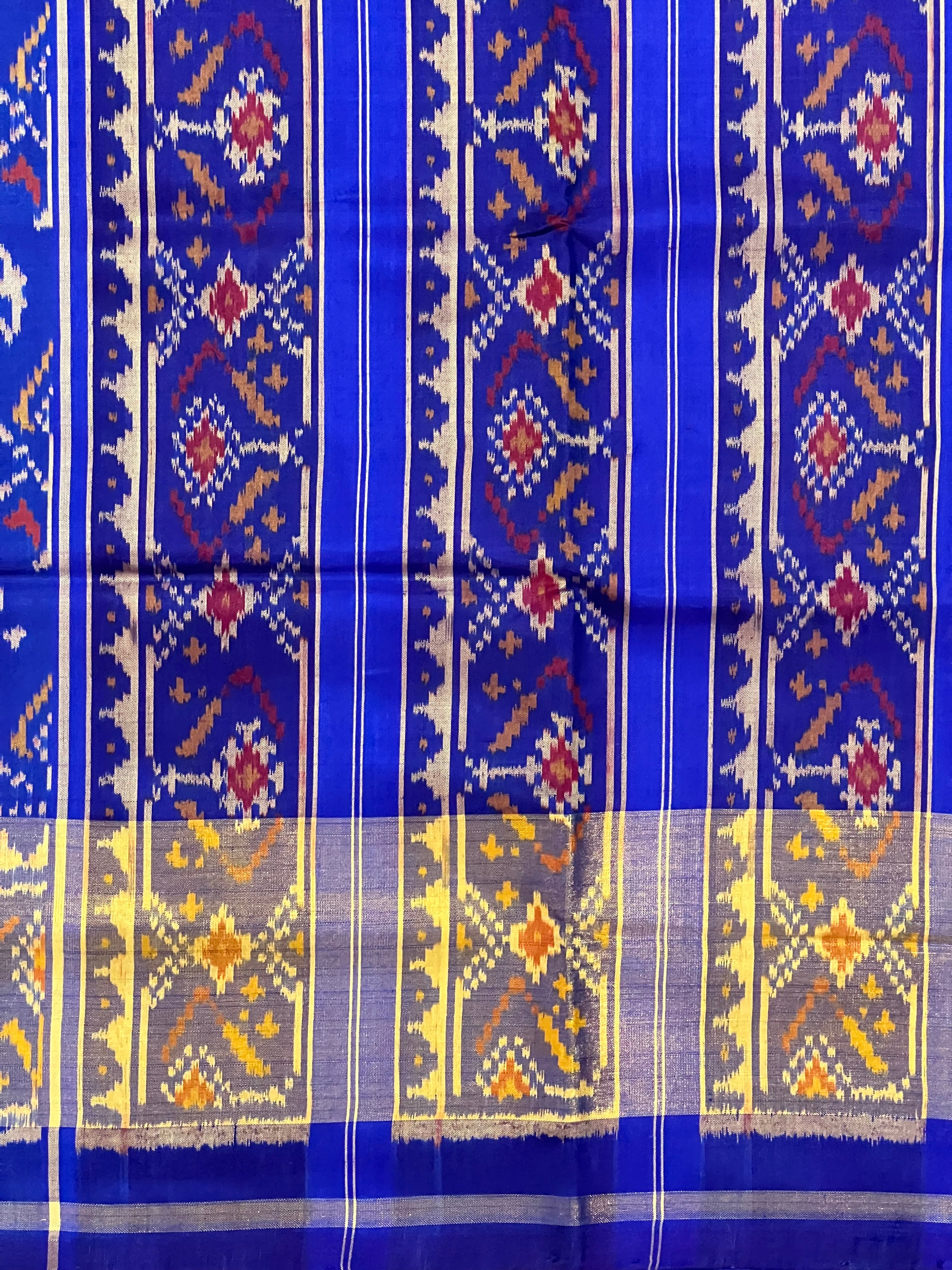 Narikunj Traditional Design Handwoven Patola Silk Saree