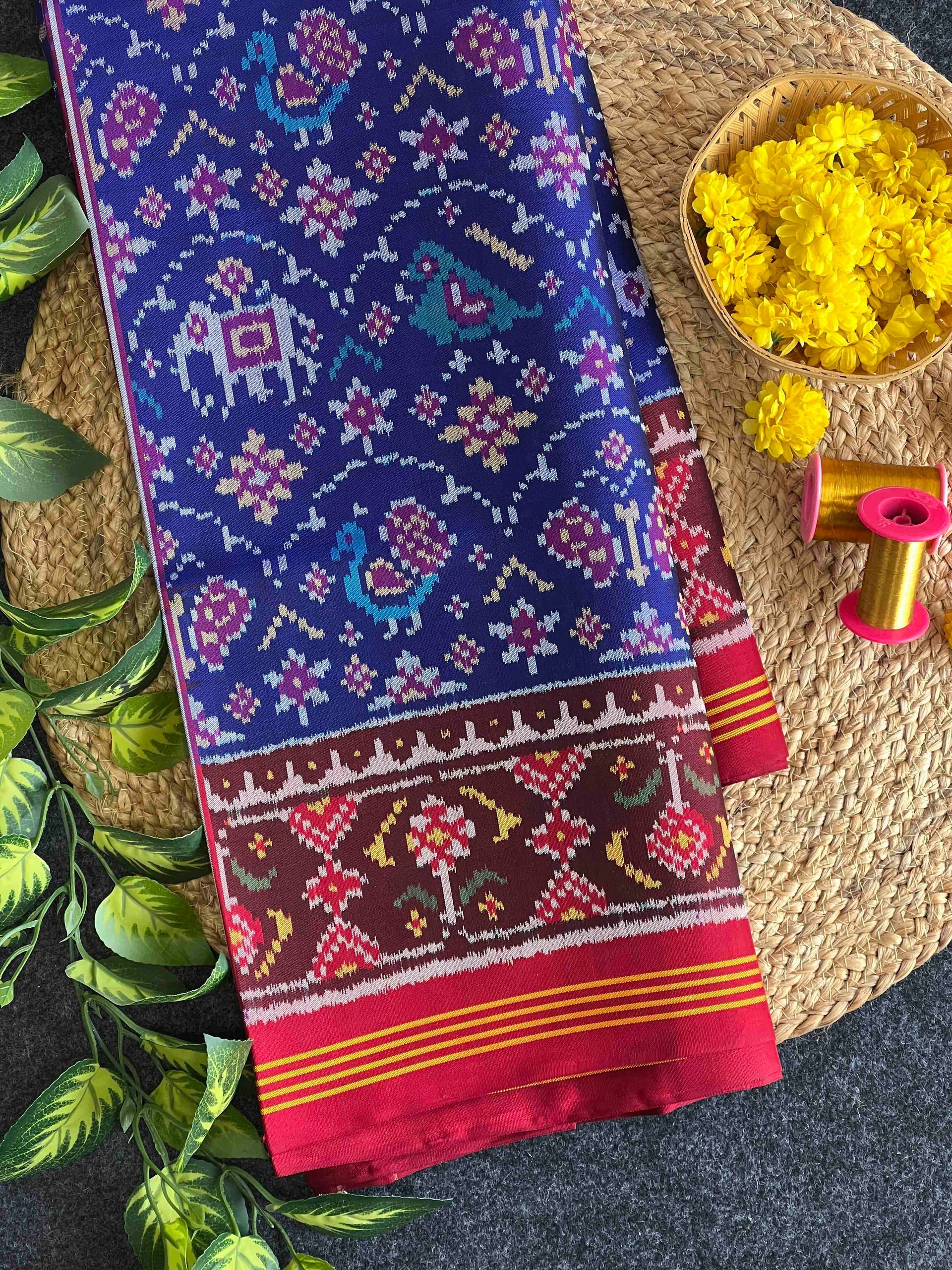 Small Motif Design Handwoven Patola Silk Saree