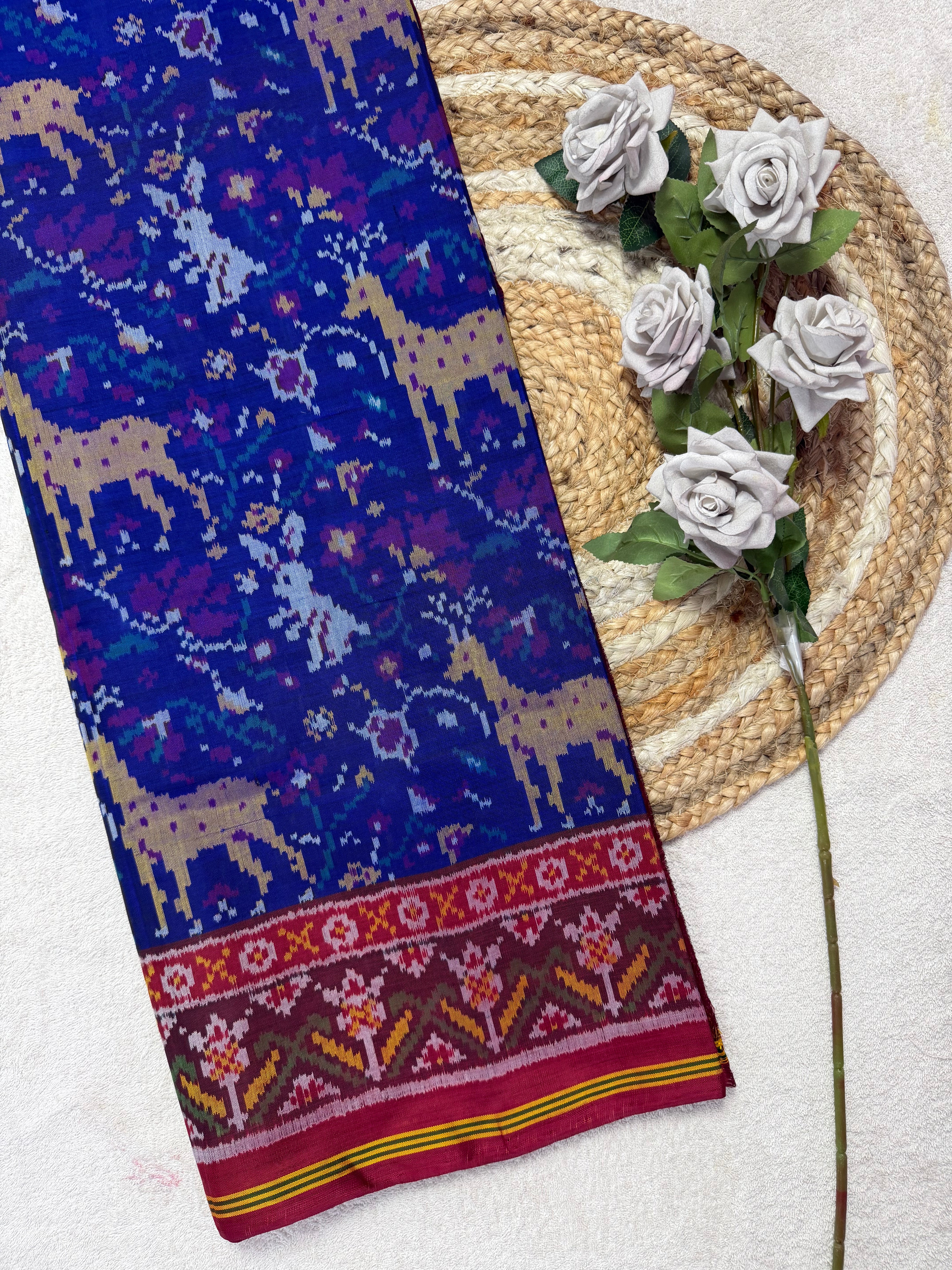Deer Motif Exclusive Design Handwoven Patola Silk Saree Main image
