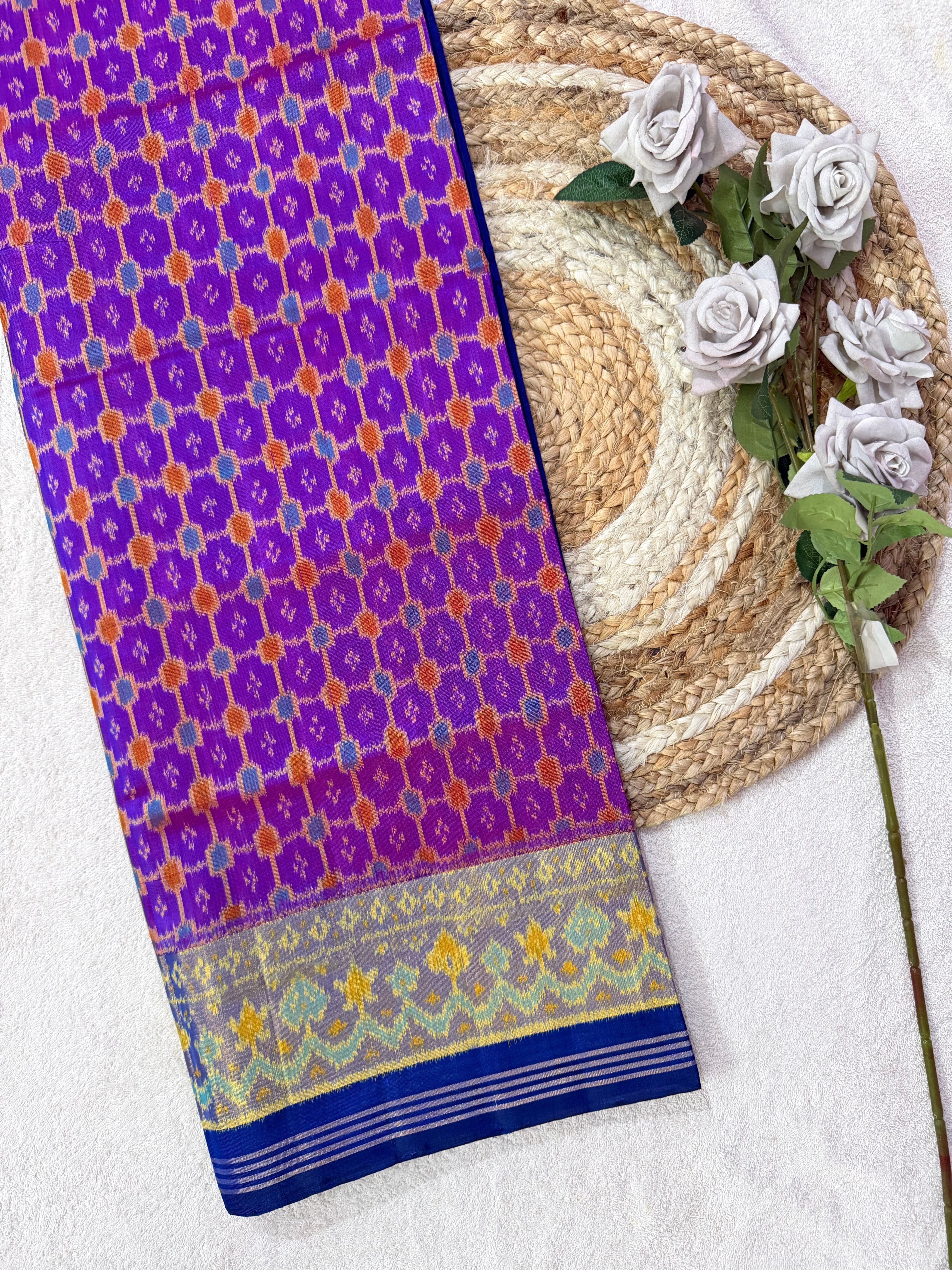 Fancy Design Handwoven Patola Silk Saree Main image