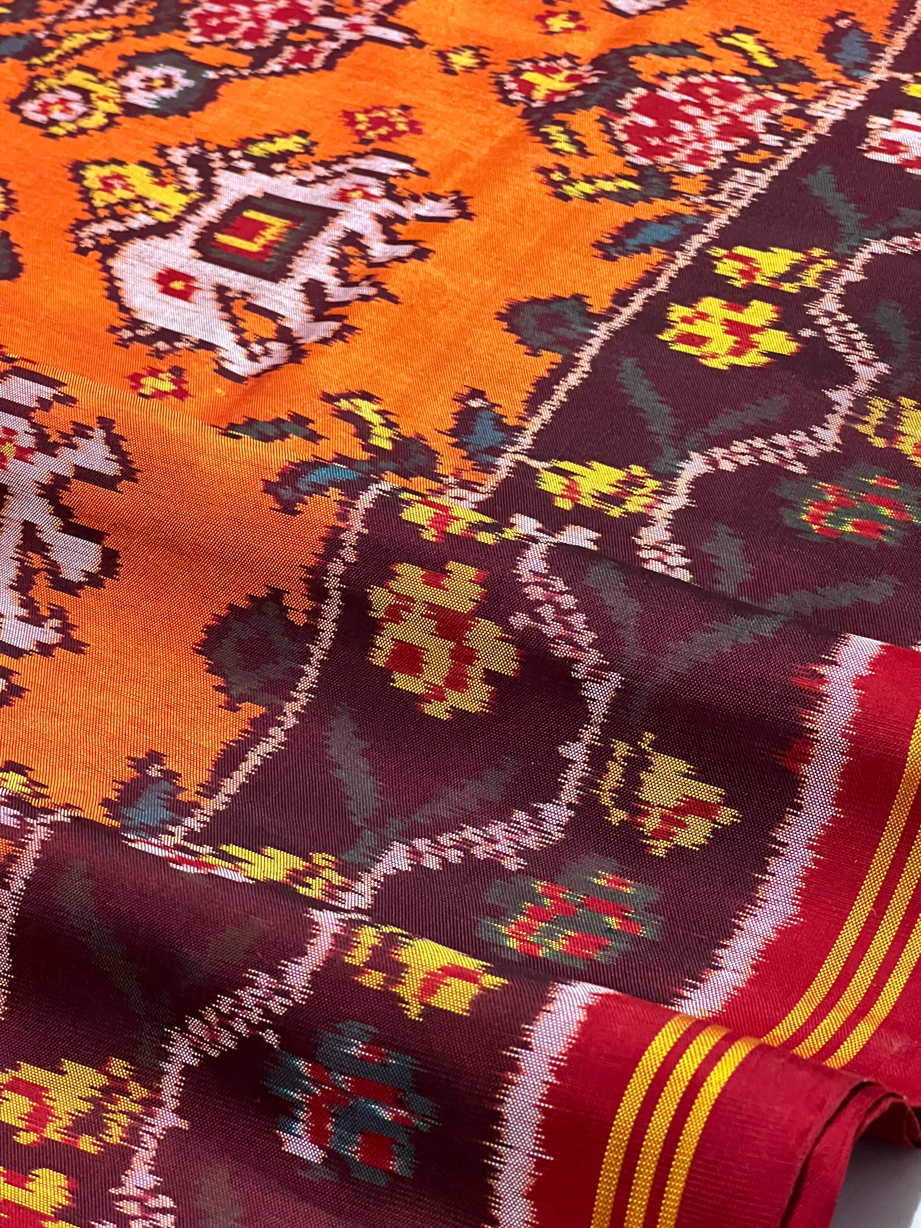 Motifs Traditional Design Handwoven Patola Silk Saree