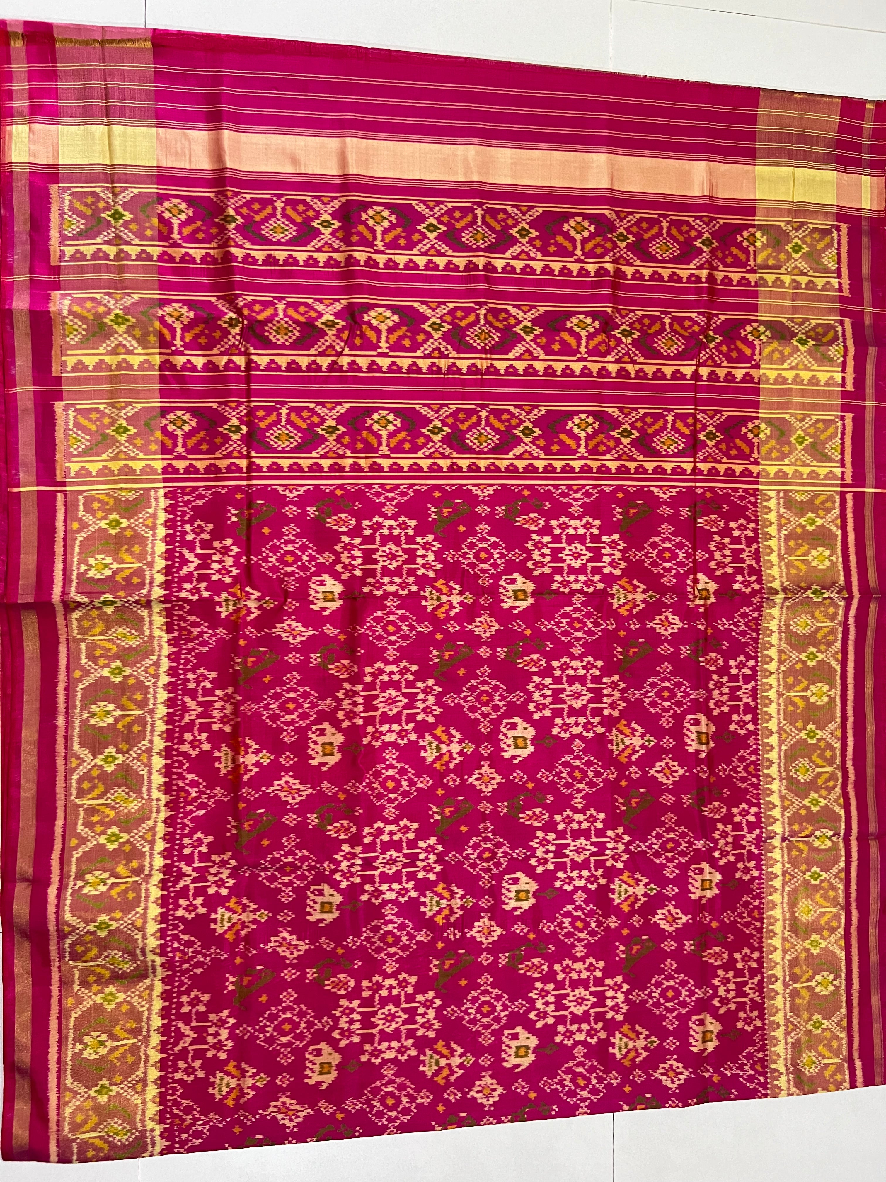 Figure With Navratna Design Handwoven Patola Silk Saree