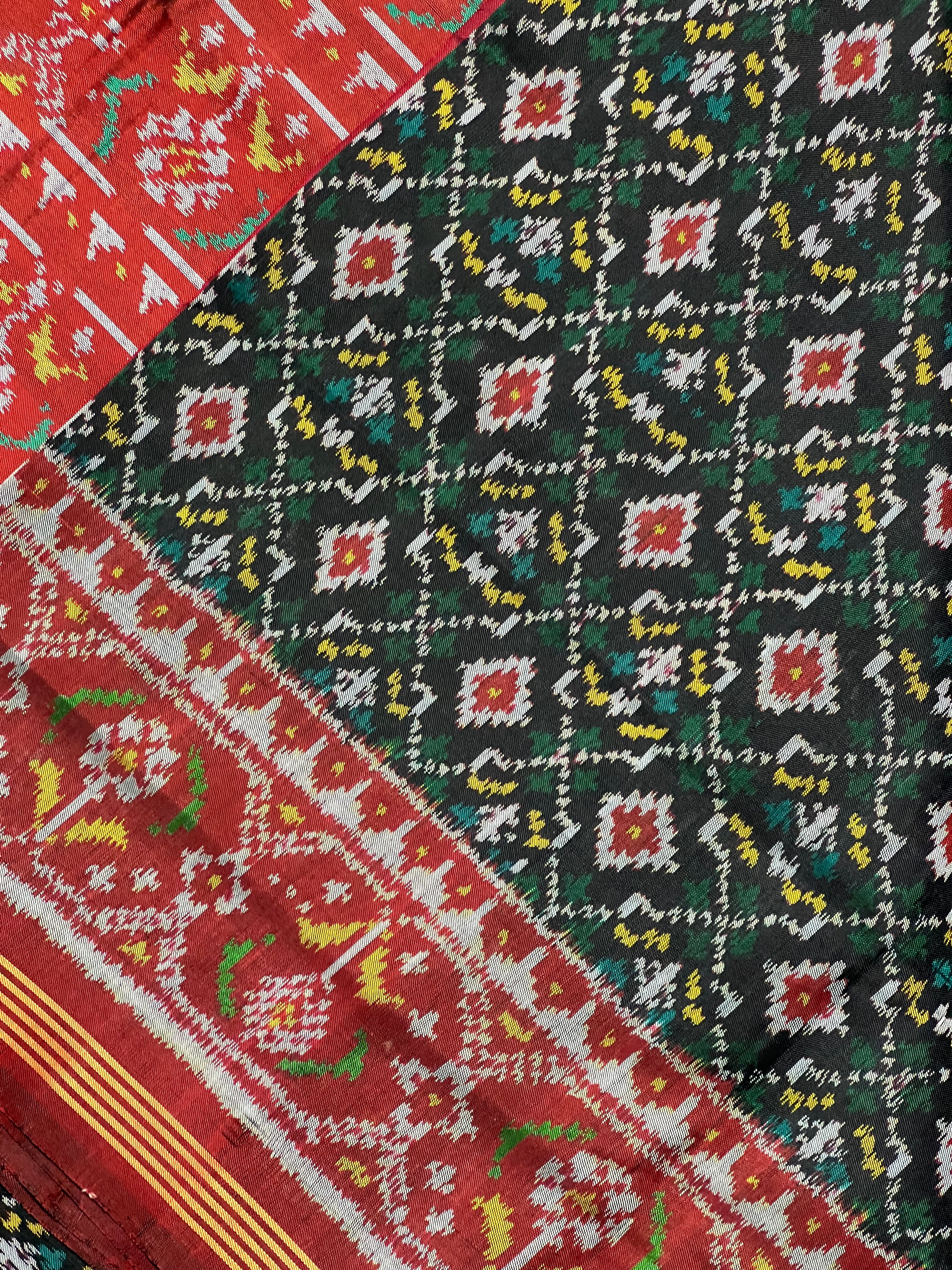 ButtonFul Traditional Design Handwoven Patola Silk Saree