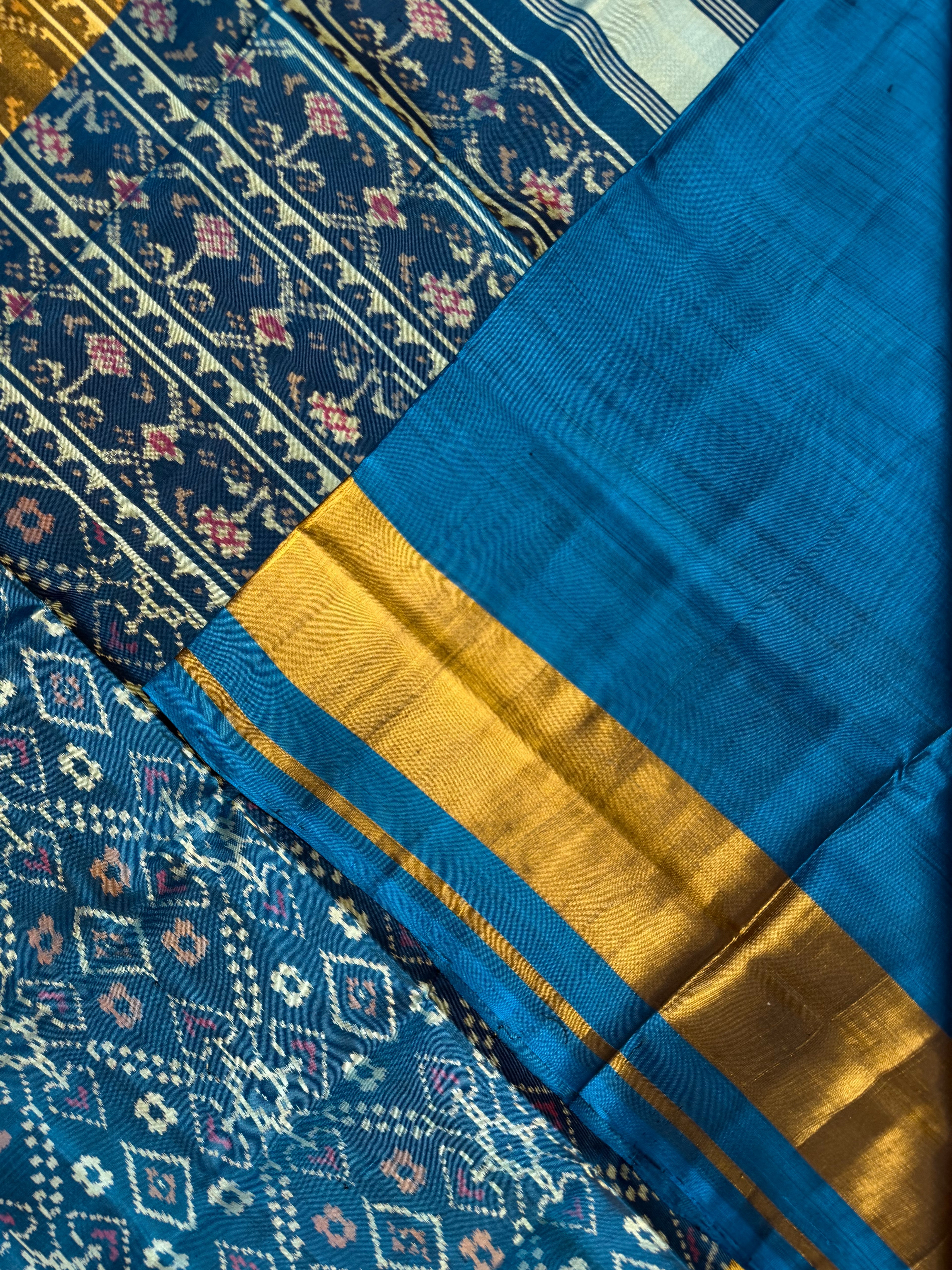 Manekchowk Traditional Design Handwoven Patola Silk Saree