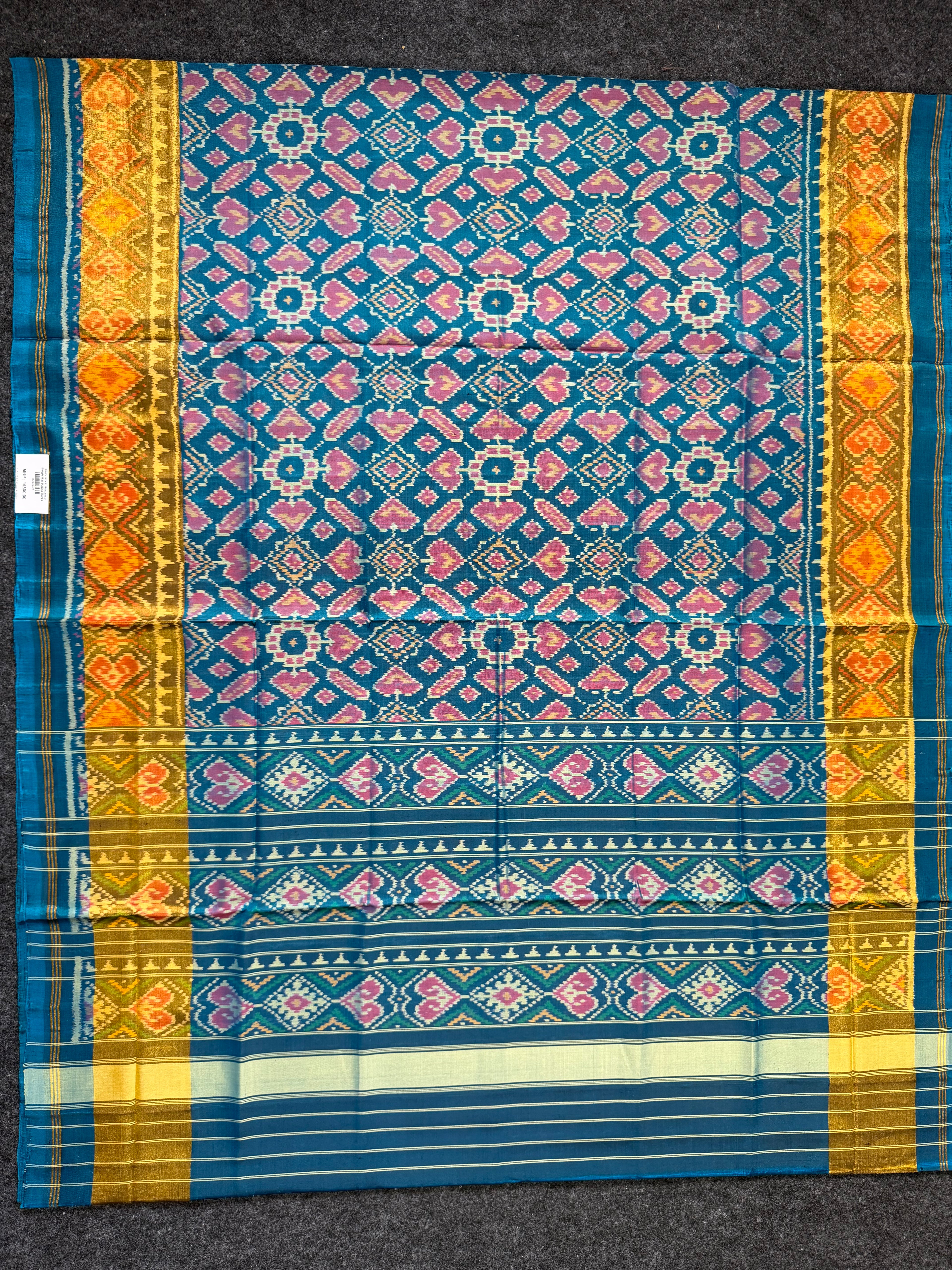 Manekchowk Traditional Design Handwoven Patola Silk Saree