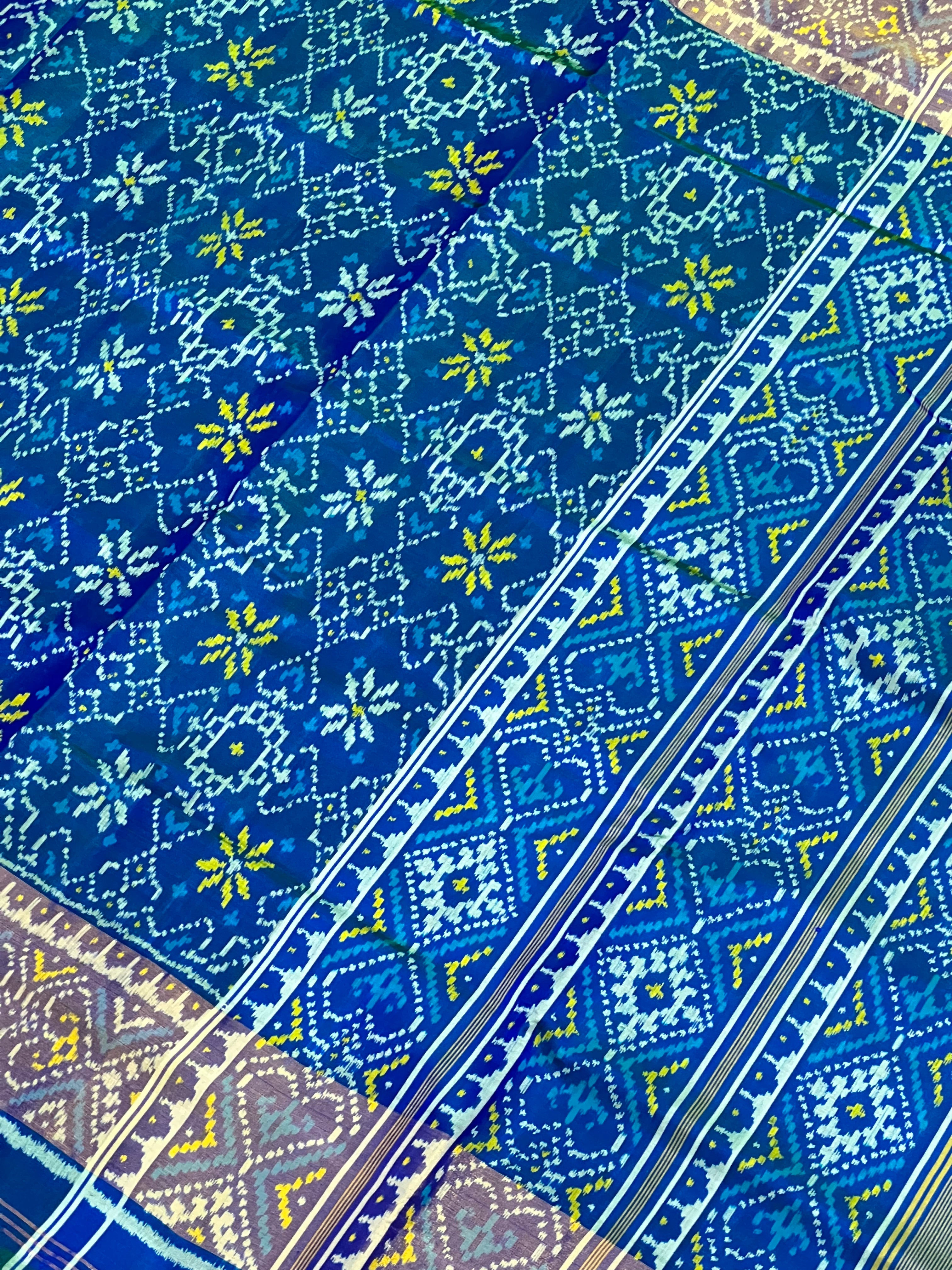 Manekchowk Design Handwoven Patola Silk Saree