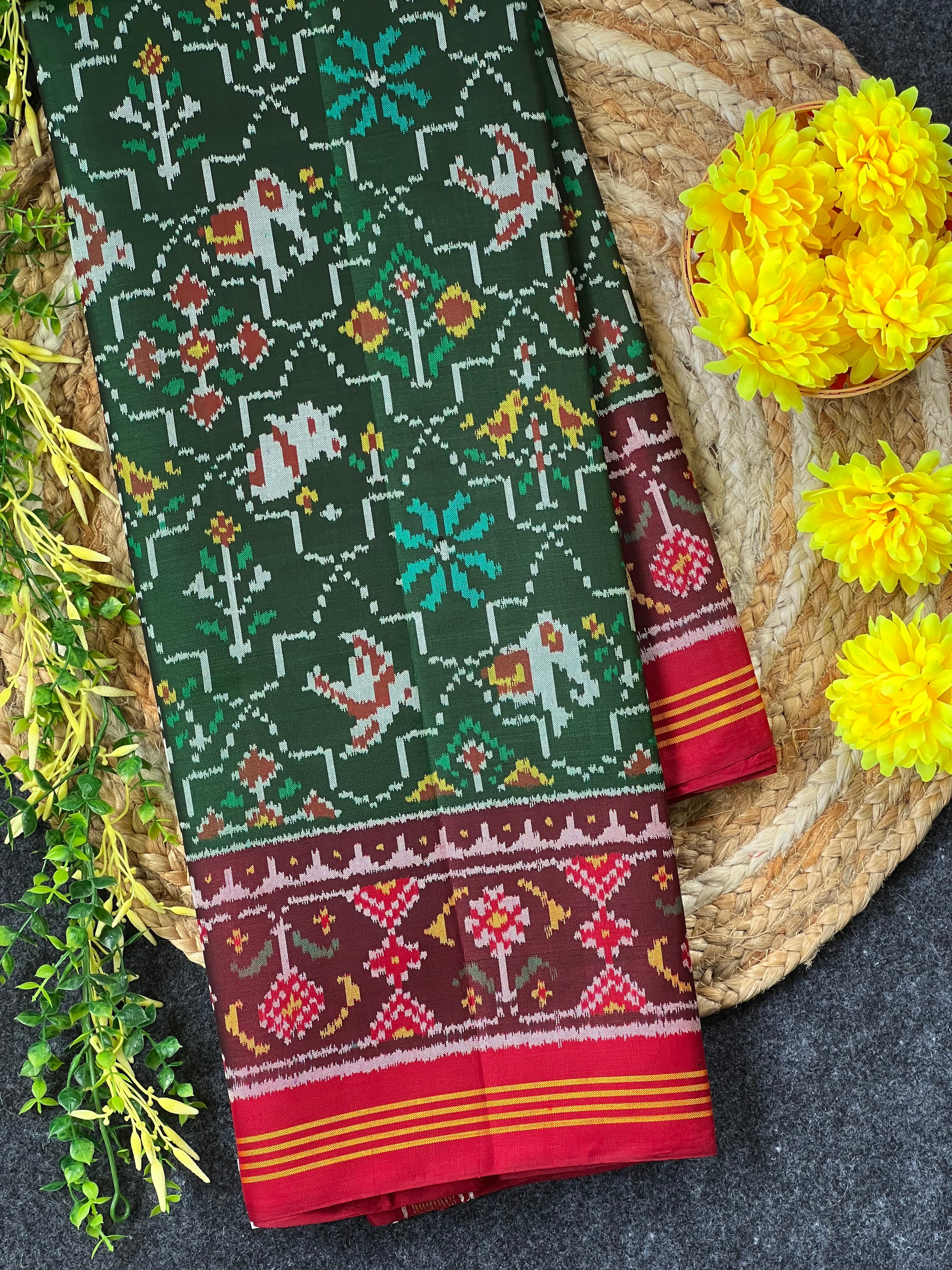 Half Motifs Design Handwoven Patola Silk Saree