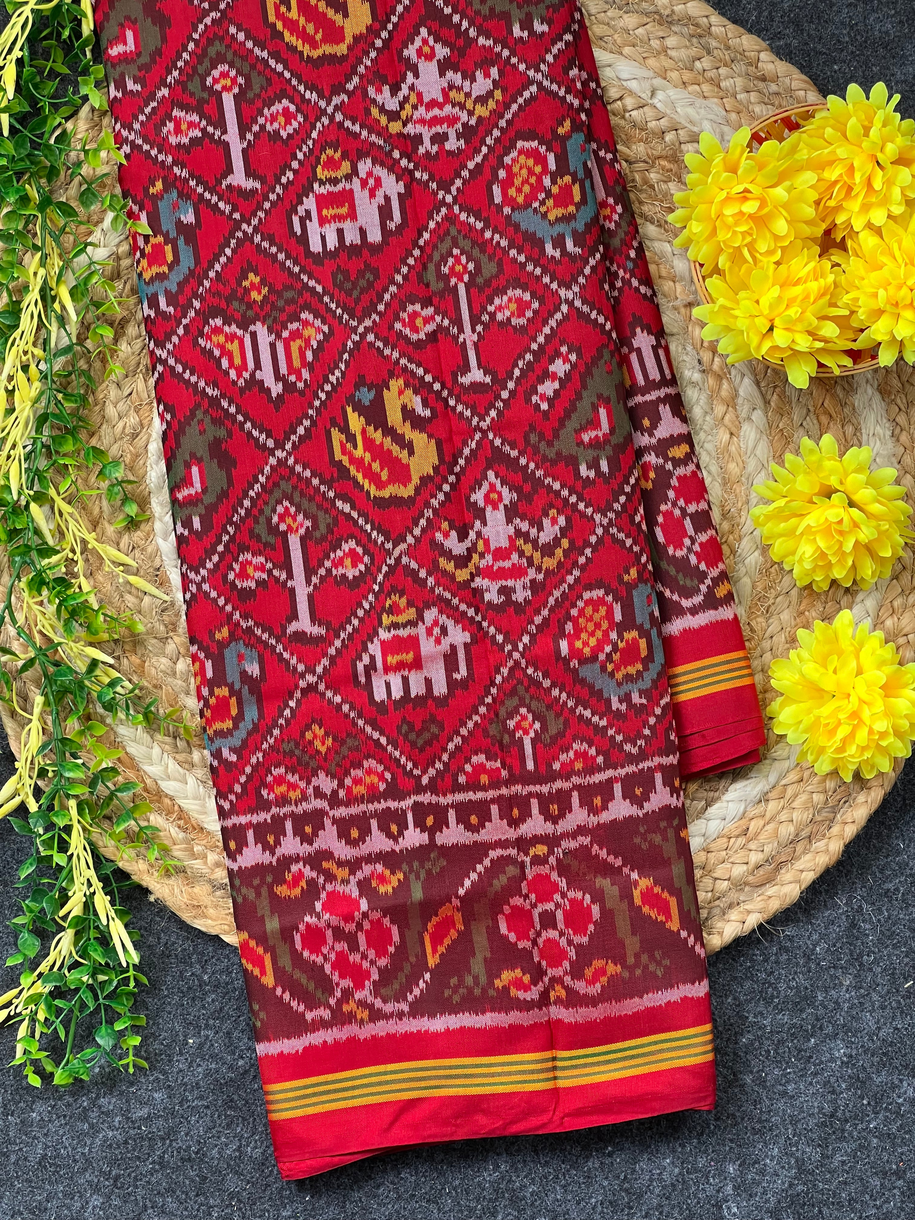 Red Narikunj Traditional Design Handwoven Patola Silk Saree