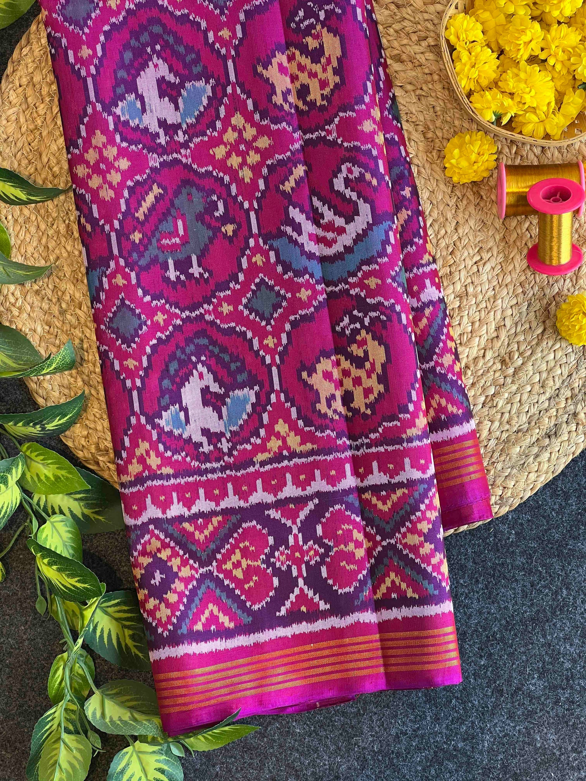 Small Motif Design Handwoven Patola Silk Saree Main image