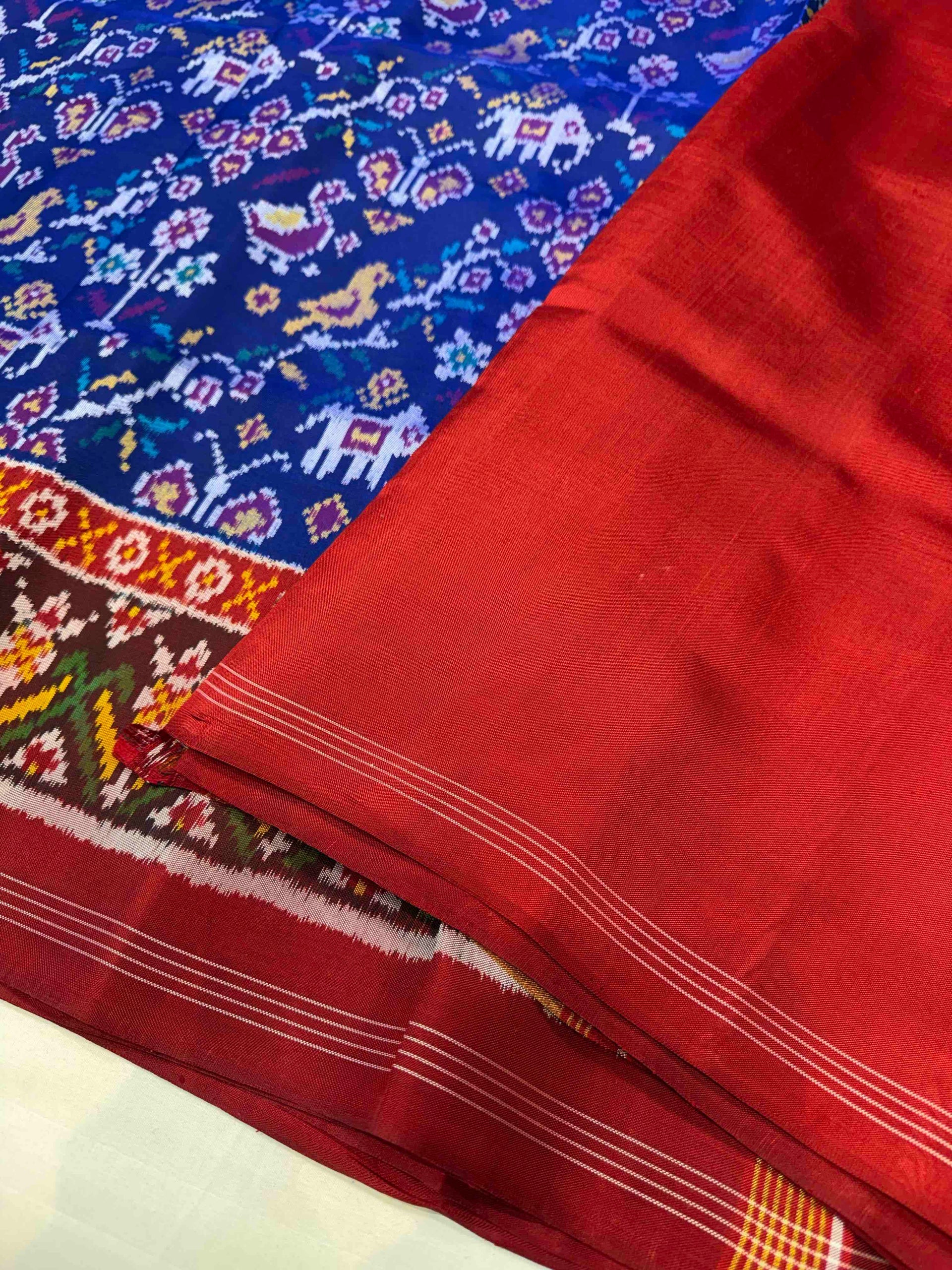 Motif Design Handwoven Patola Silk Saree