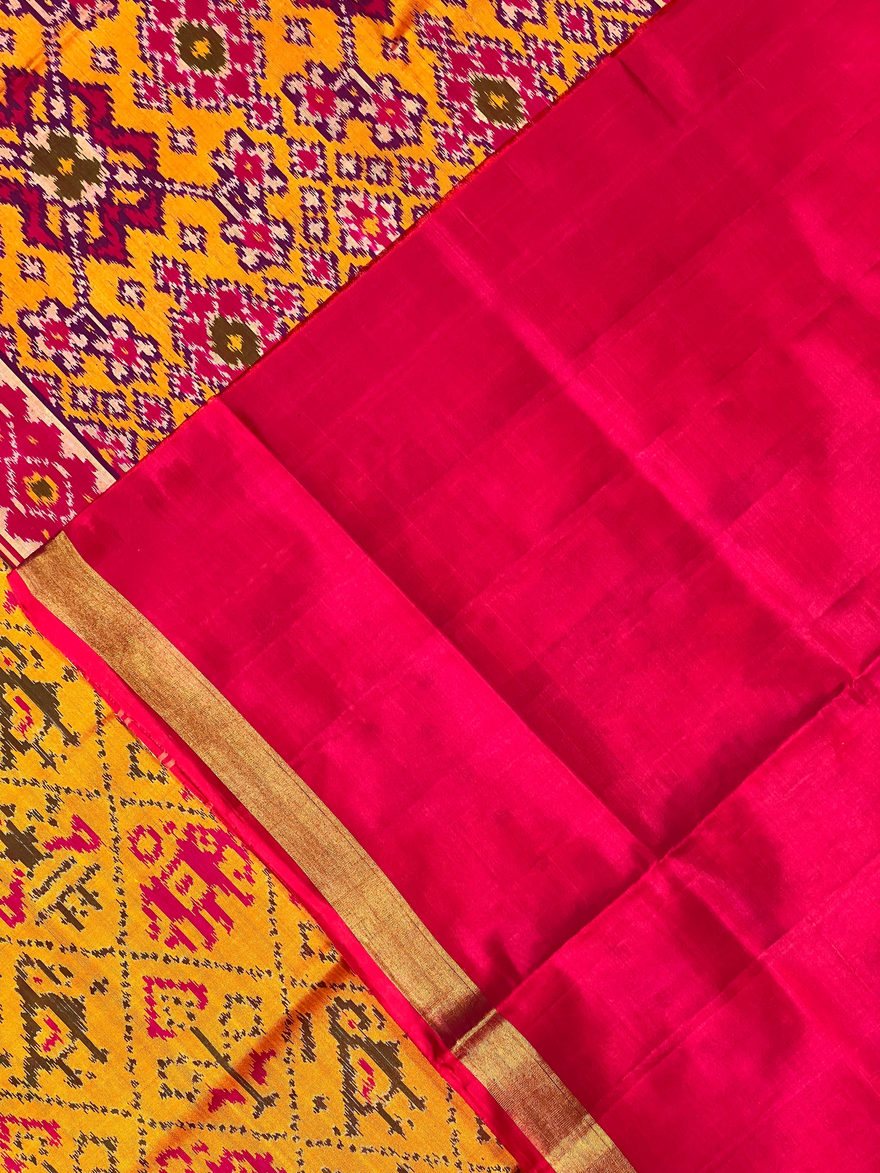 Typical Narikunj Traditional Design Handwoven Patola Silk Saree
