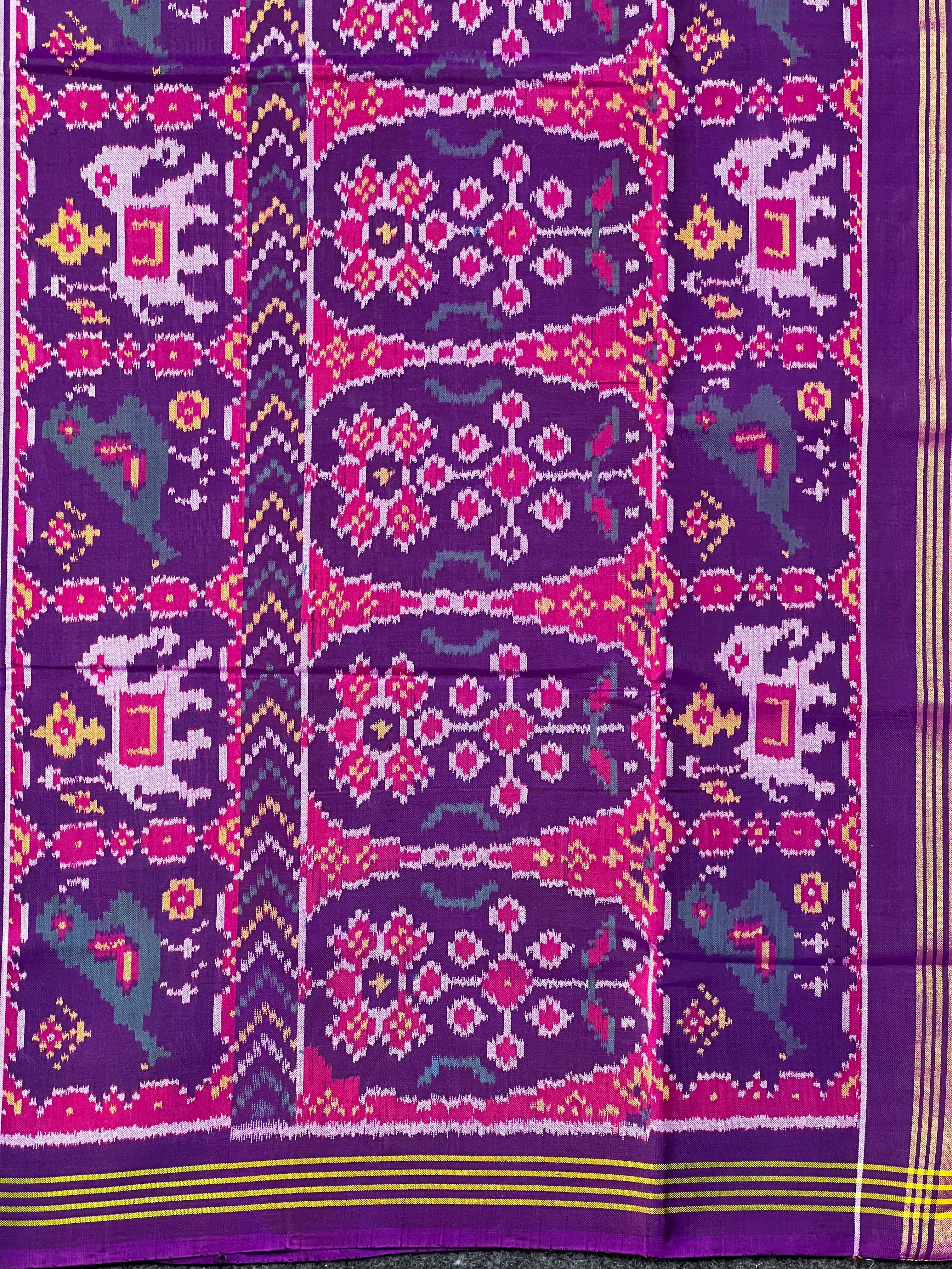 Laheriya Design Handwoven Patola Silk Saree
