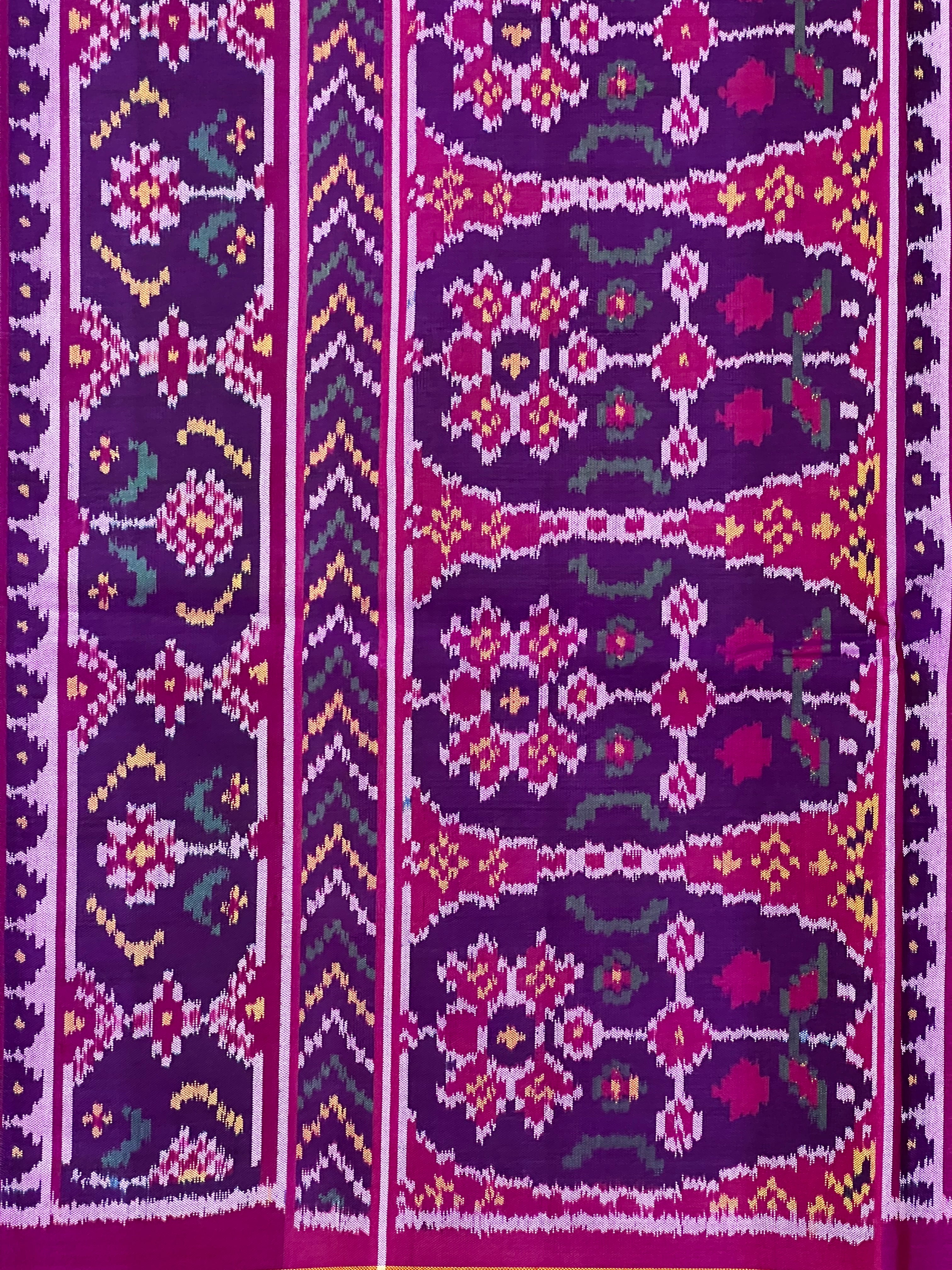 Flower Design Handwoven Patola Silk Saree