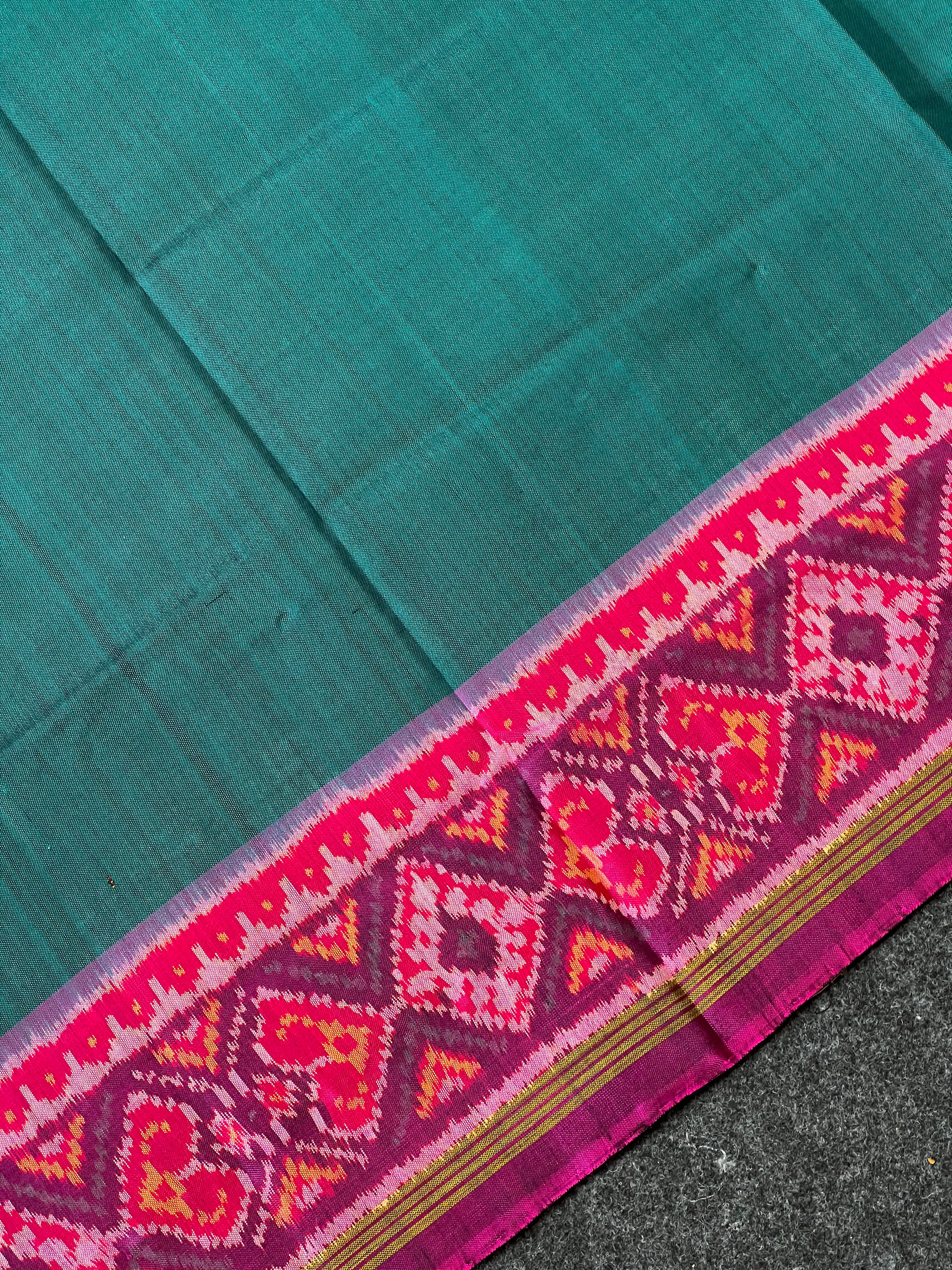 Plain Gala Border Handwoven Patola Dupatta