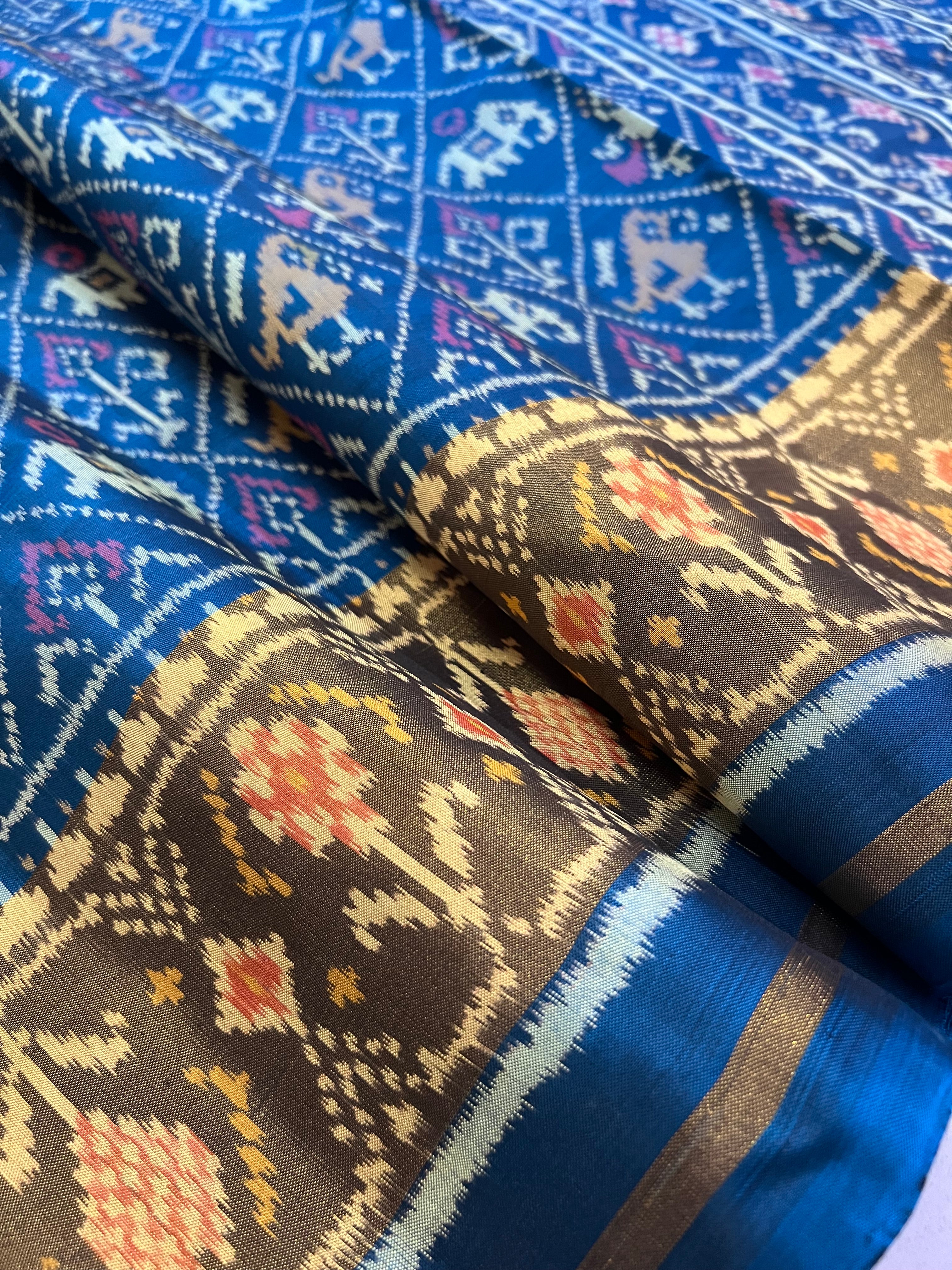 Narikunj Traditional Design Handwoven Patola Silk Saree