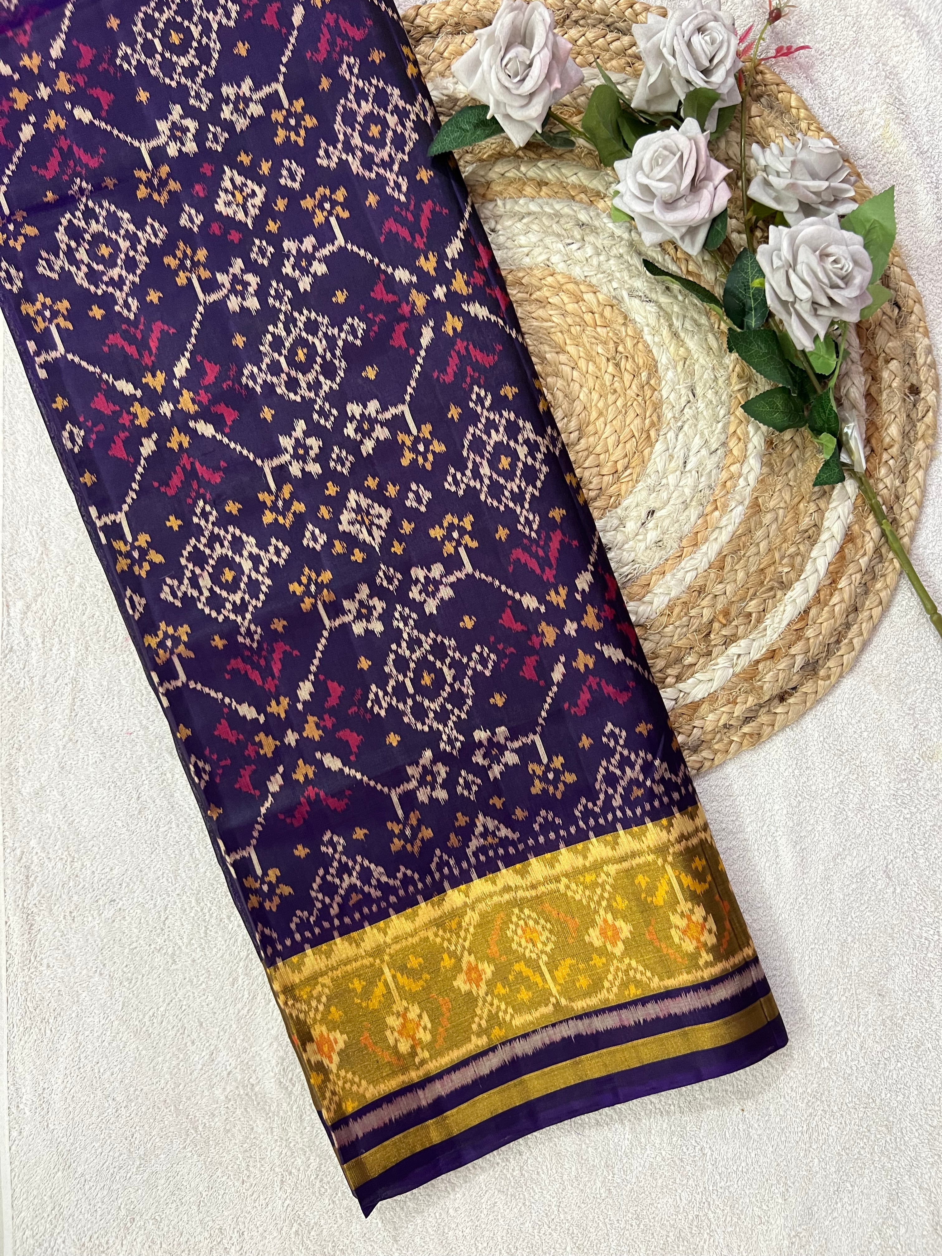 Navratna Traditional Design Handwoven Patola Silk Saree Main image