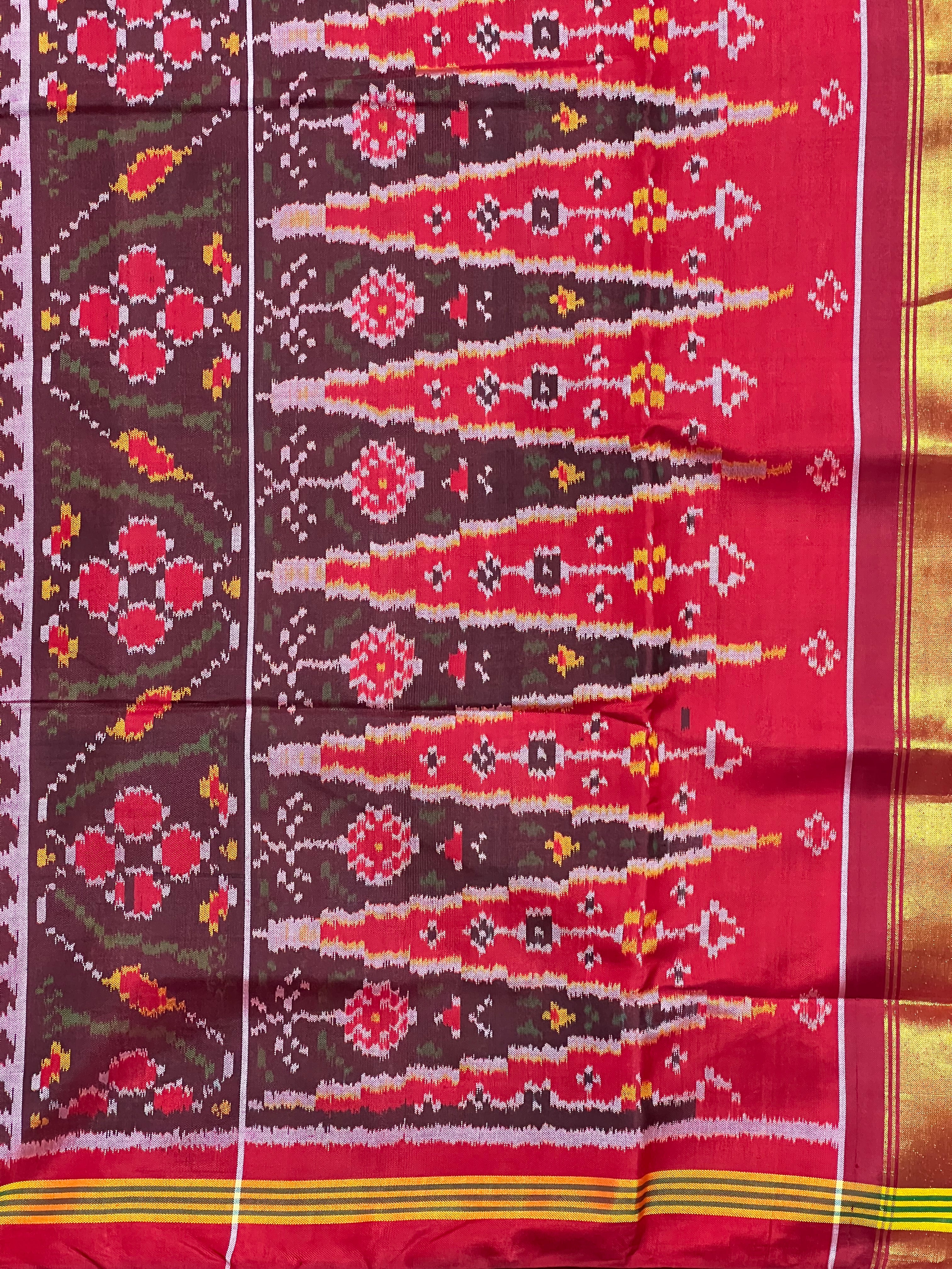 Red Narikunj Traditional Design Handwoven Patola Silk Saree