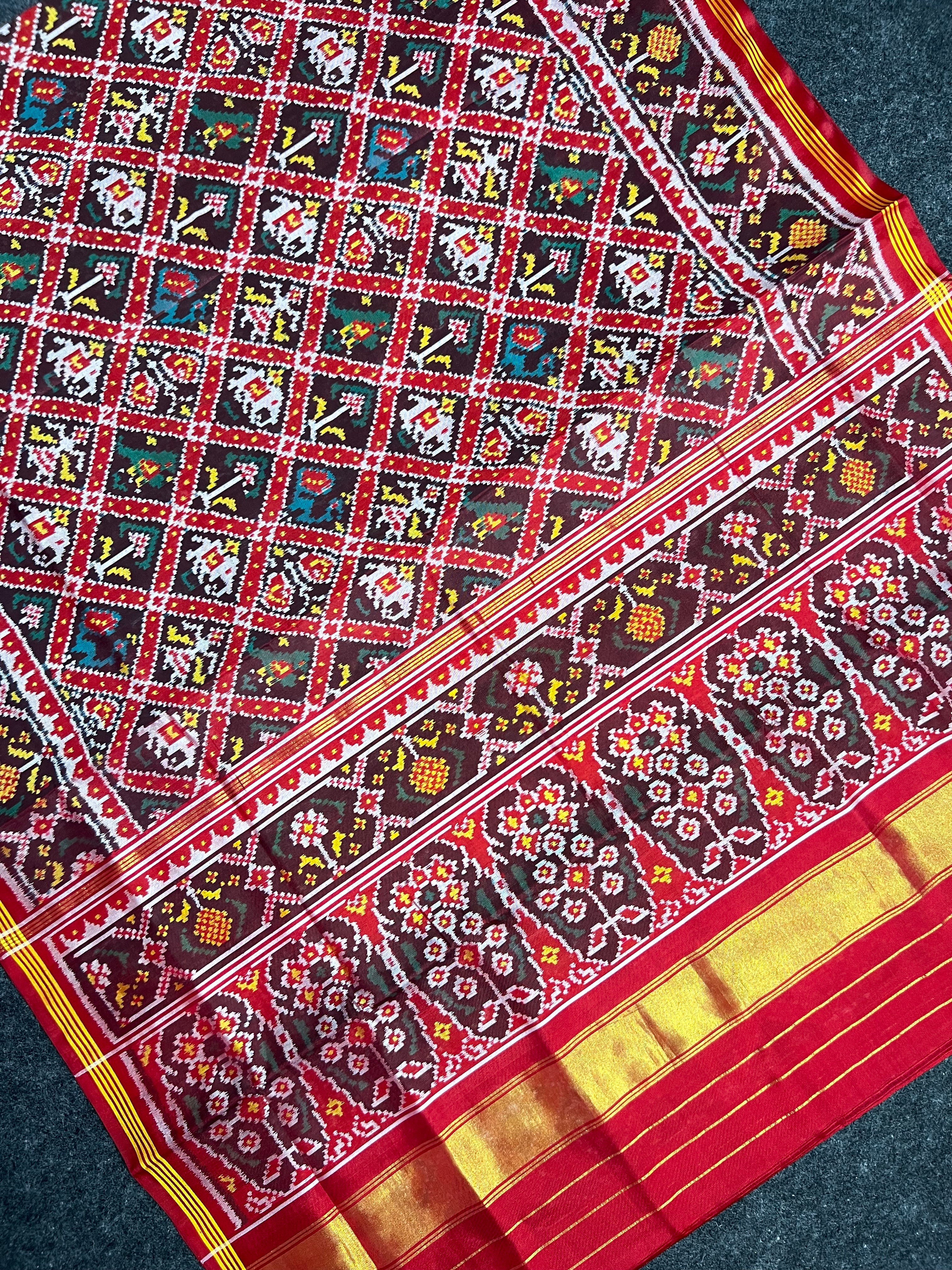 Typical Narikunj Traditional Design Handwoven Patola Silk Saree Secondary image