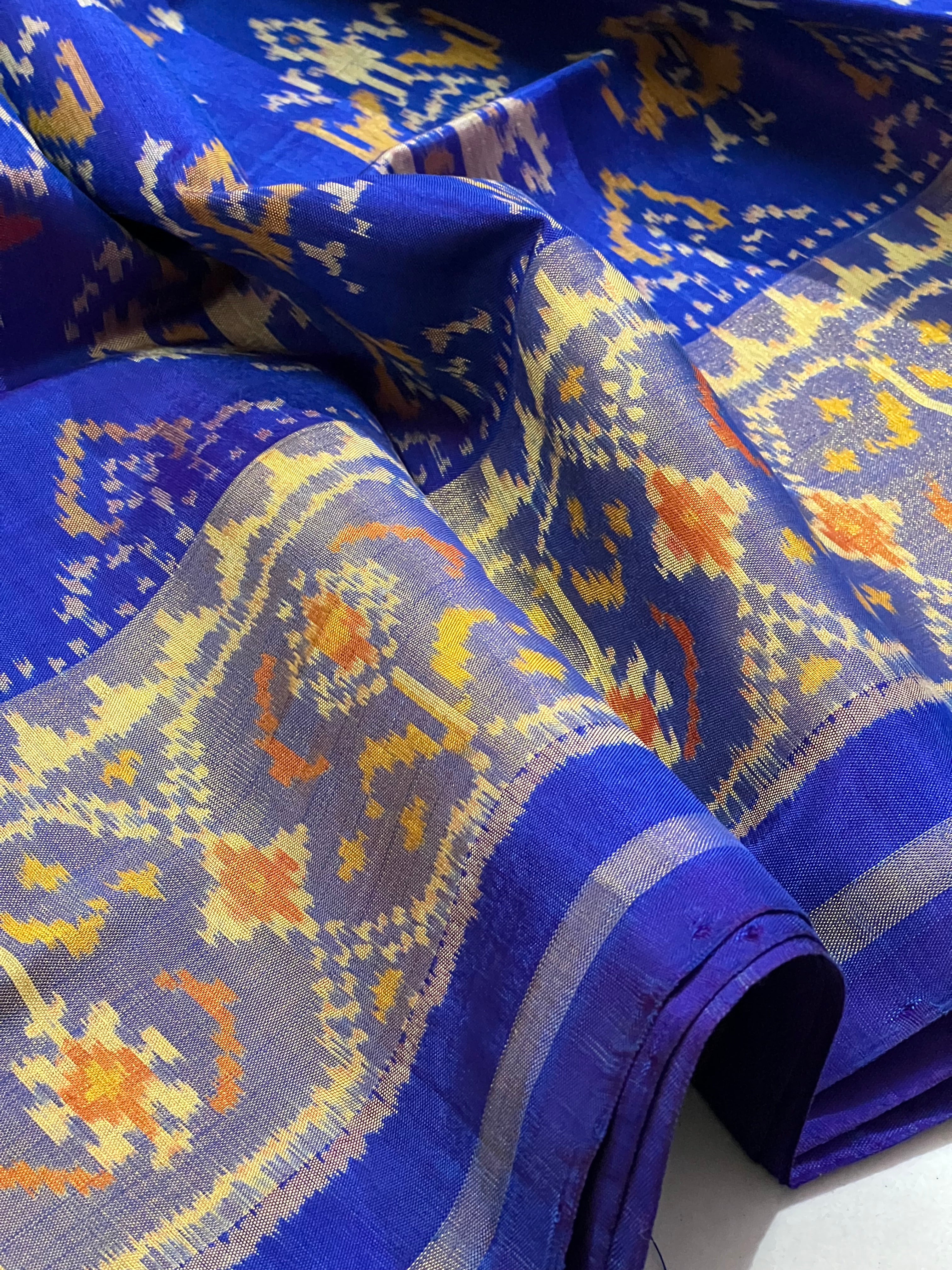 Narikunj Traditional Design Handwoven Patola Silk Saree