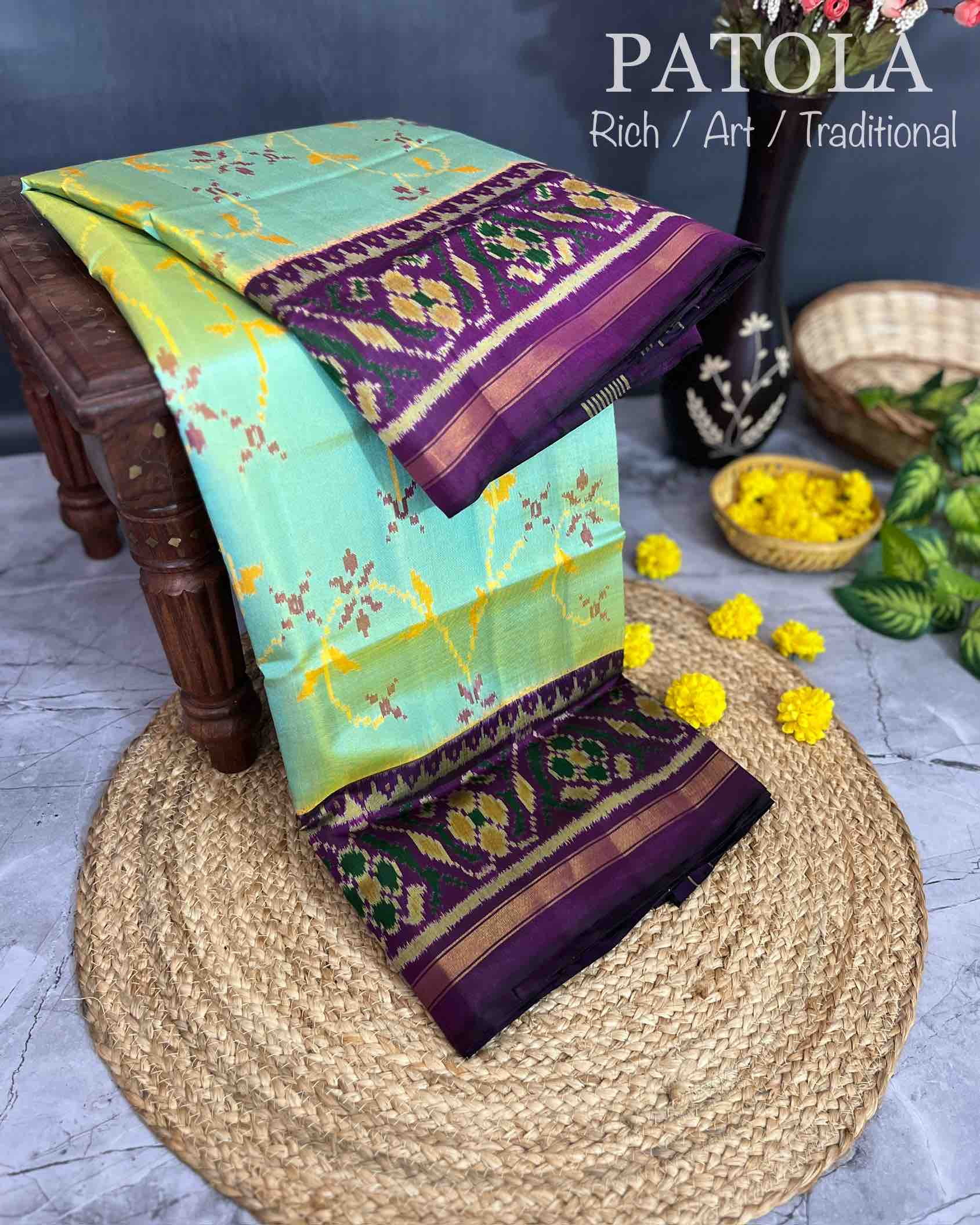 Fancy Design Handwoven Patola Silk Saree Main image