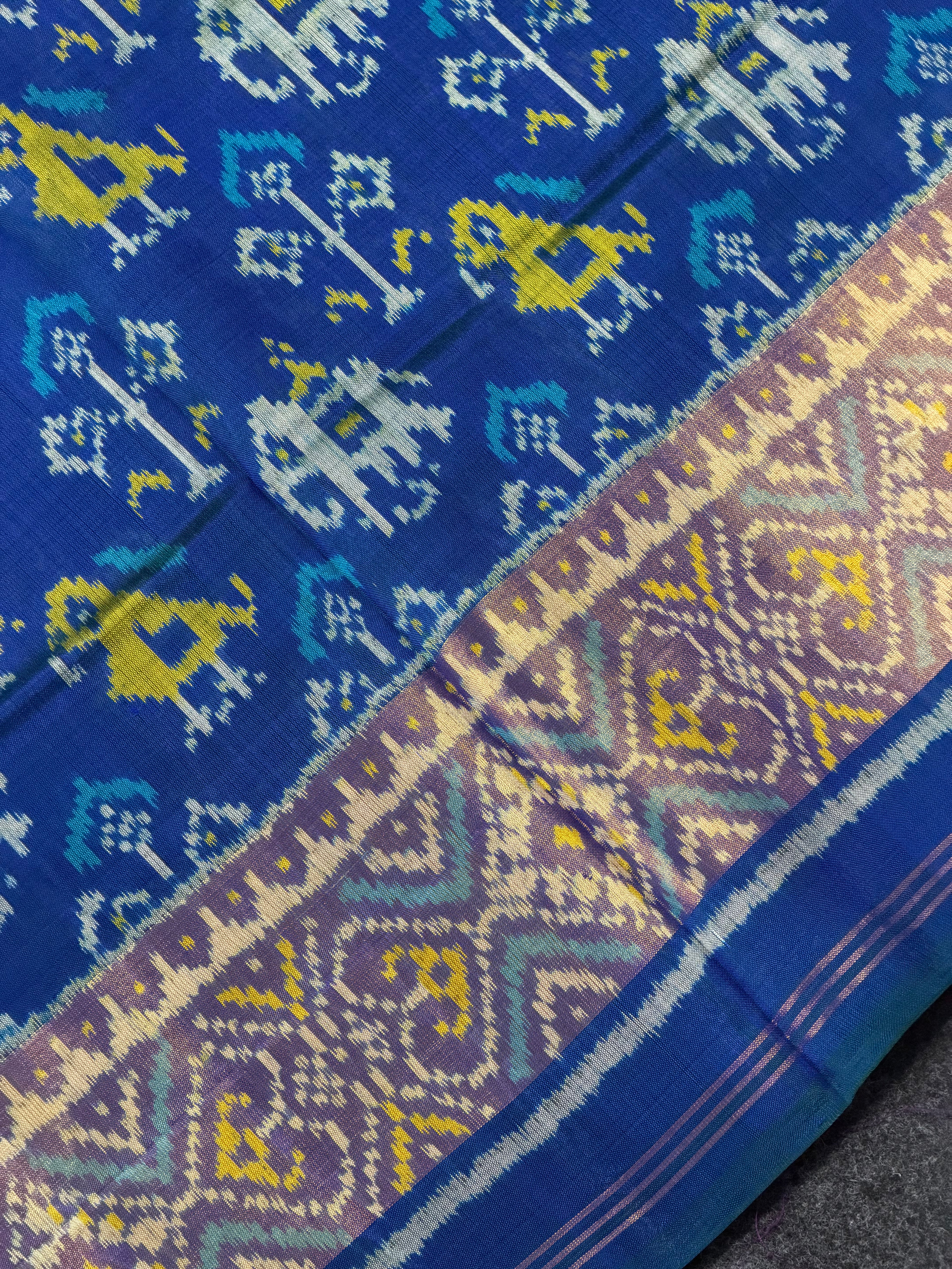 Traditional Design Handwoven Patola Silk Saree