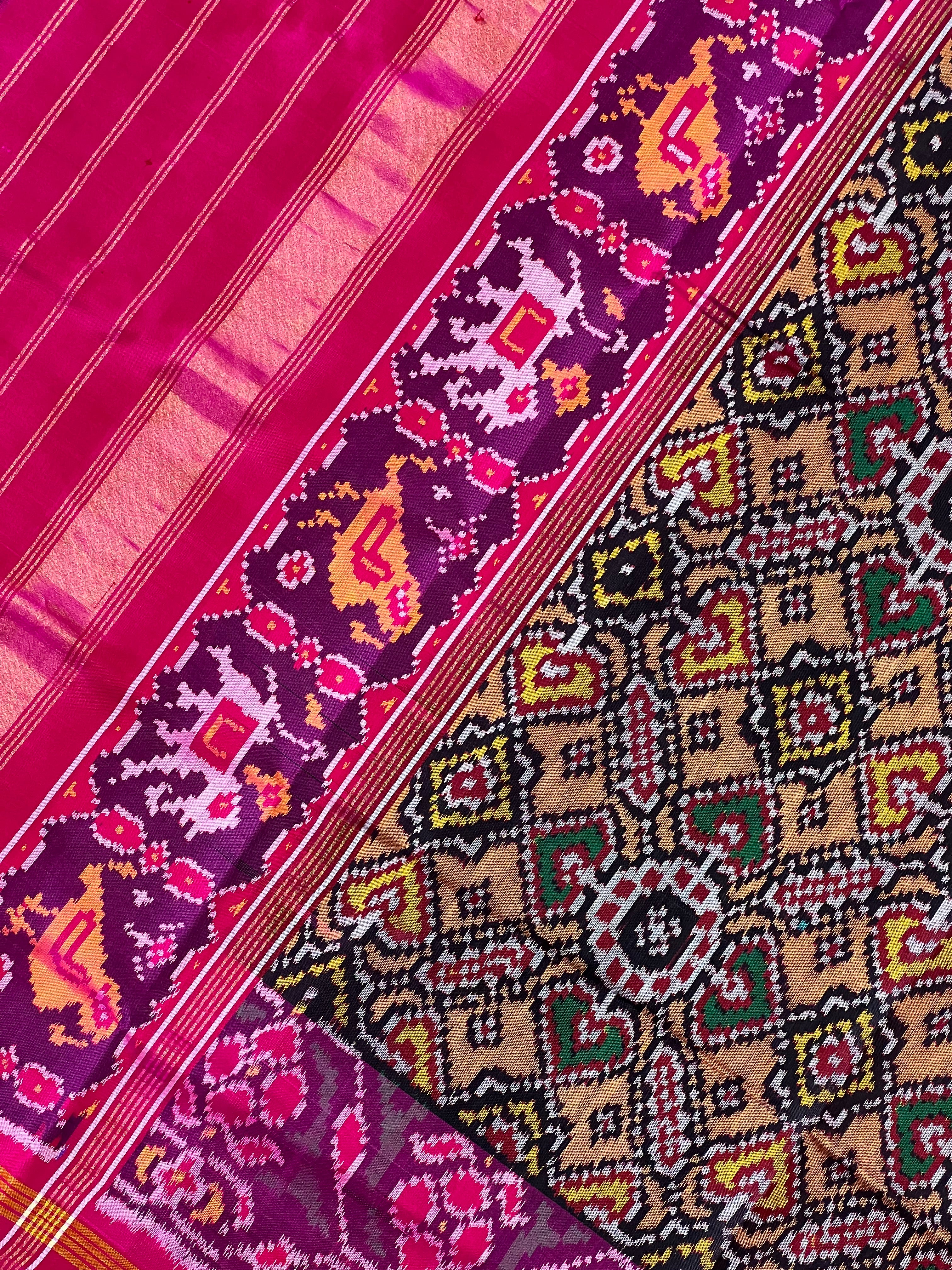 Peach Beige Manekchowk Design Handwoven Patola Dupatta