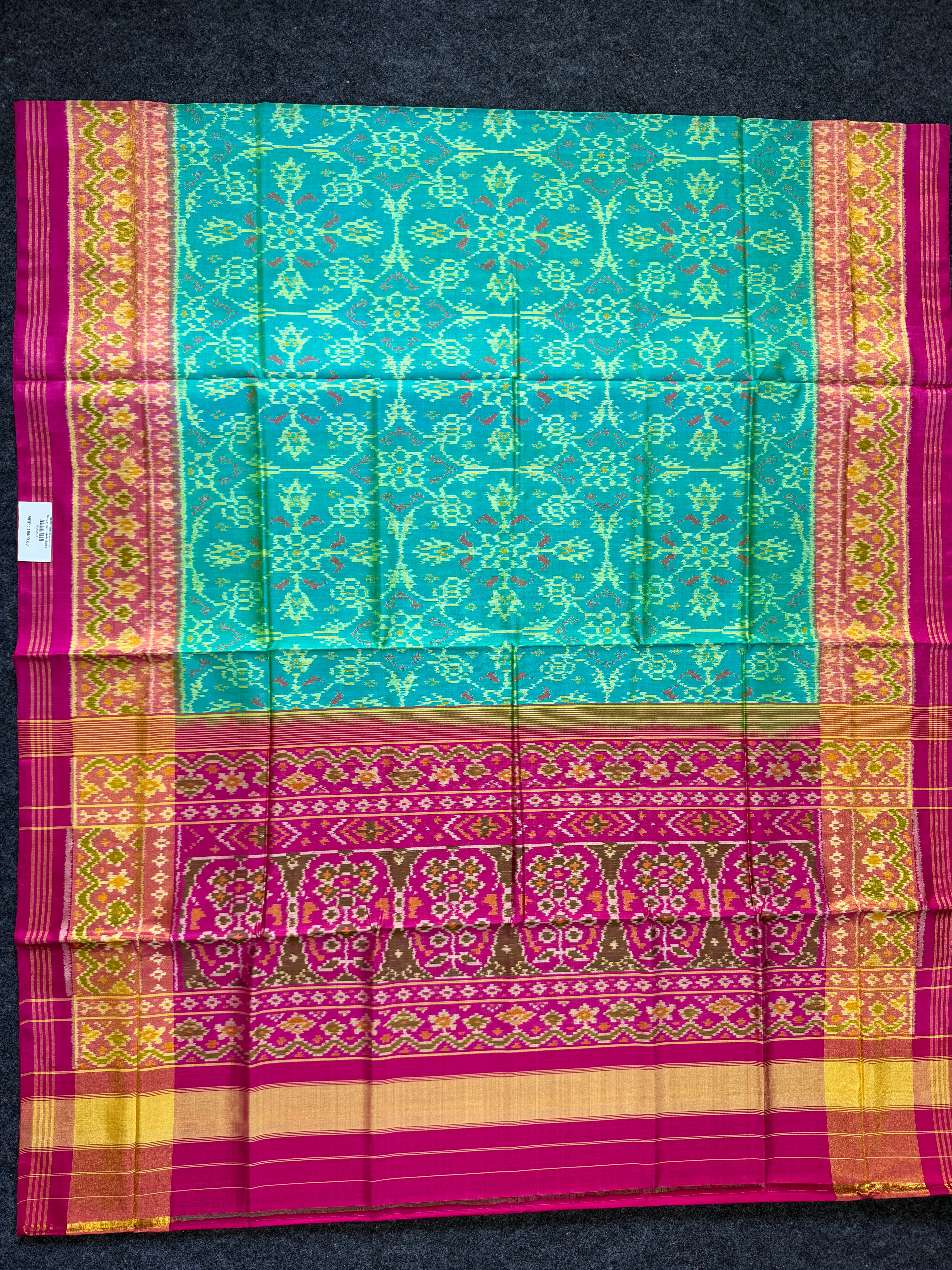Handwoven Patola Silk Saree Chabadi Design