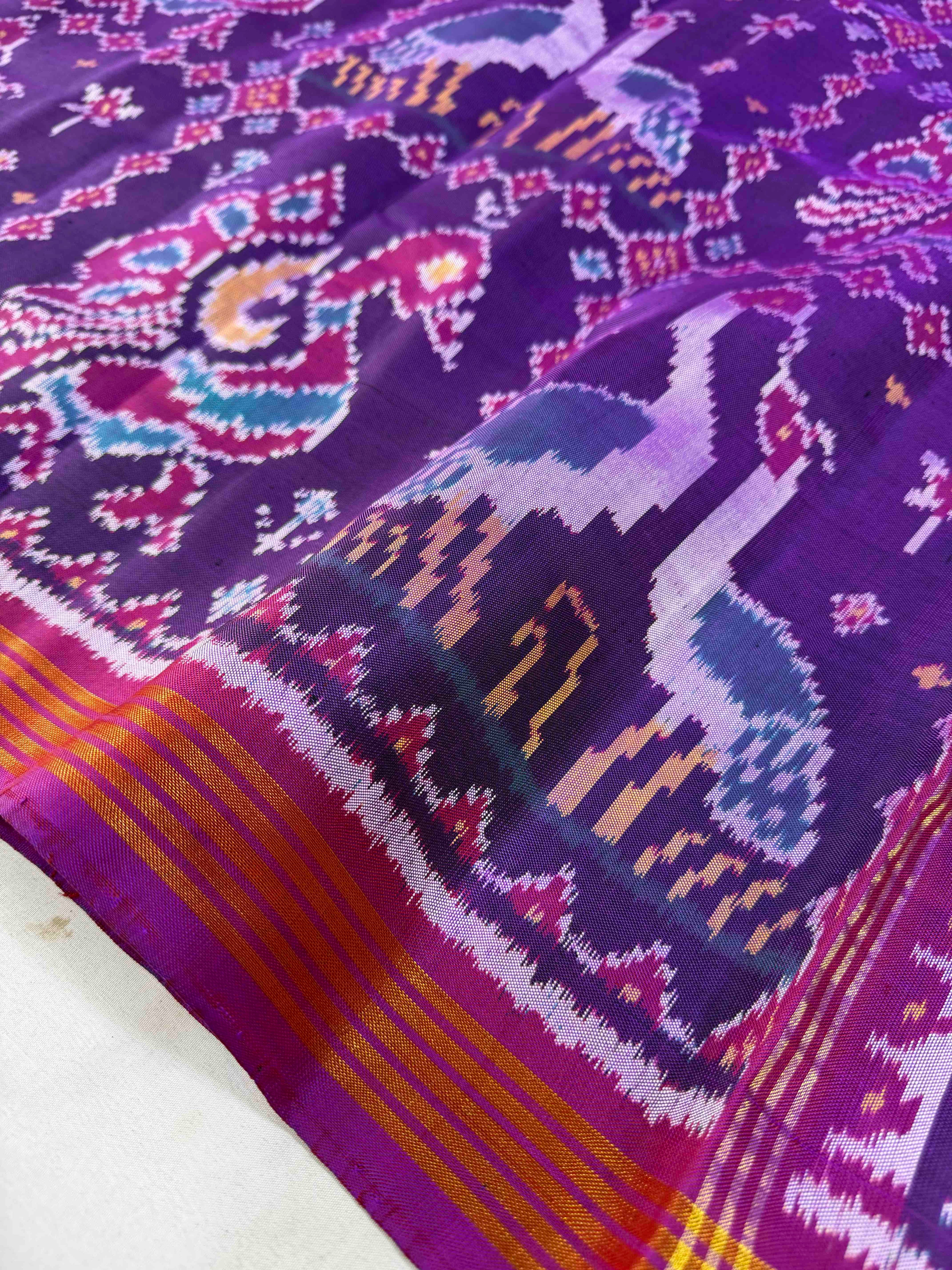 Big Motif Design Handwoven Patola Silk Saree