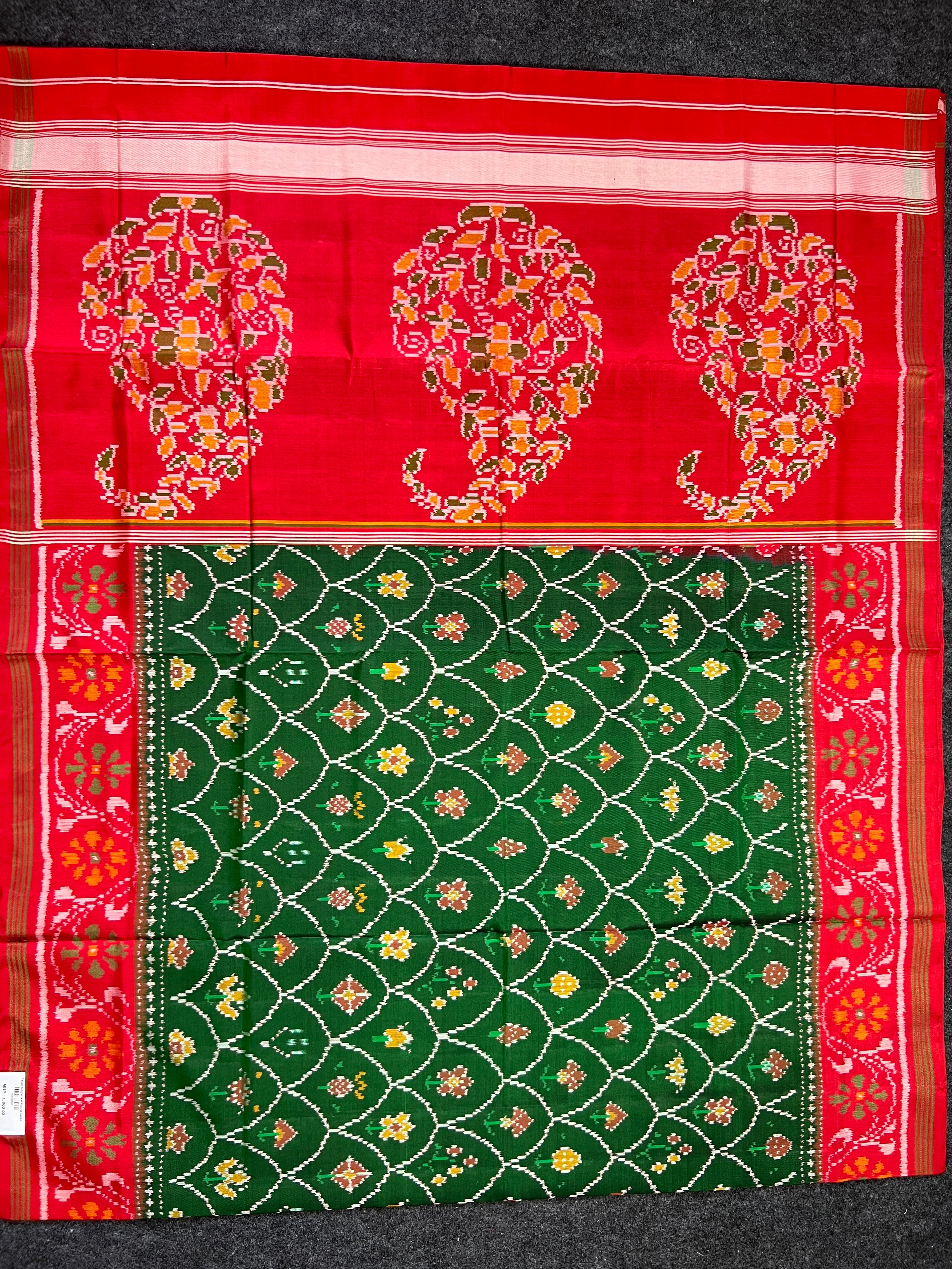 Fancy Design Red-Green Handwoven Patola Silk Saree Secondary image