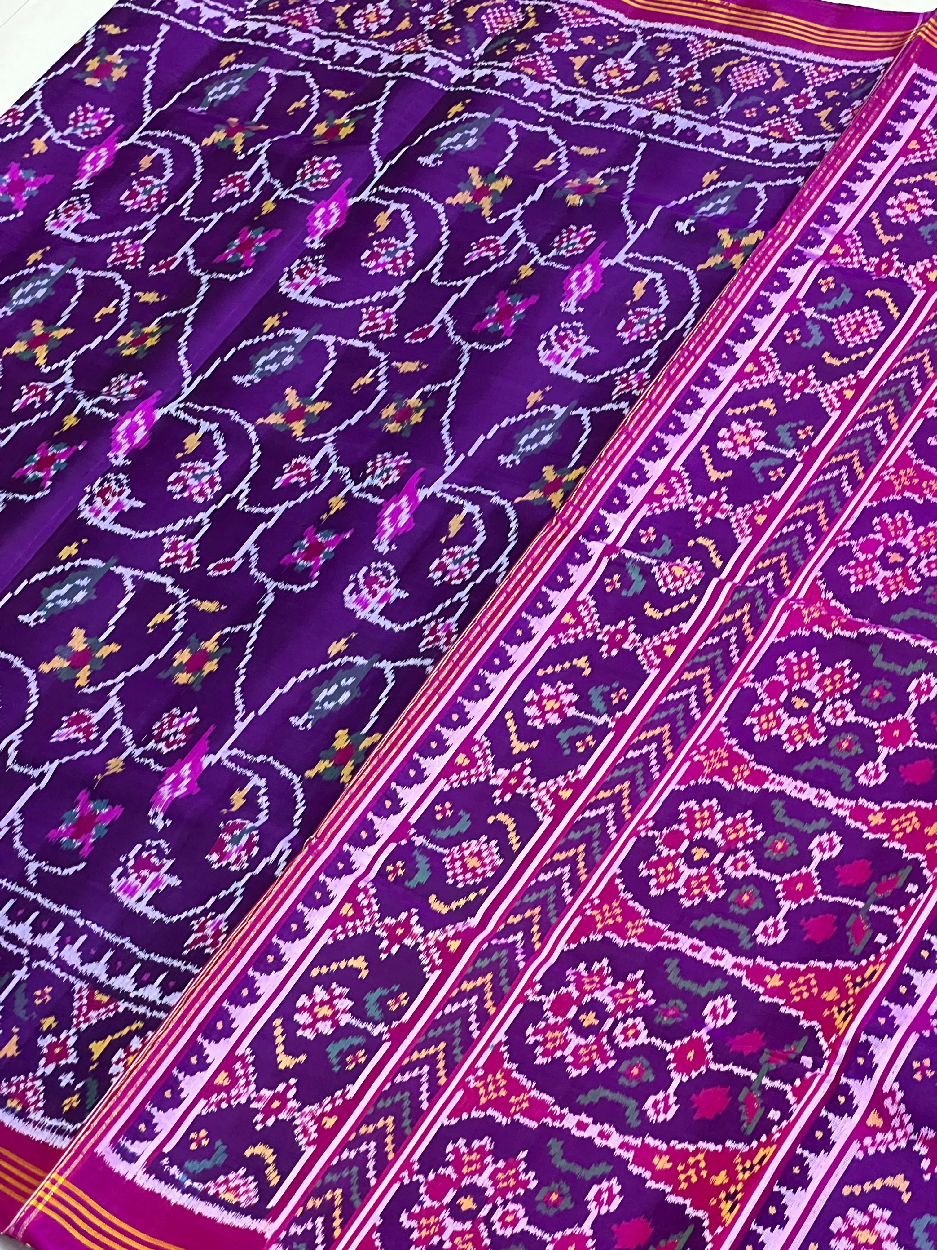 Flower Design Handwoven Patola Silk Saree