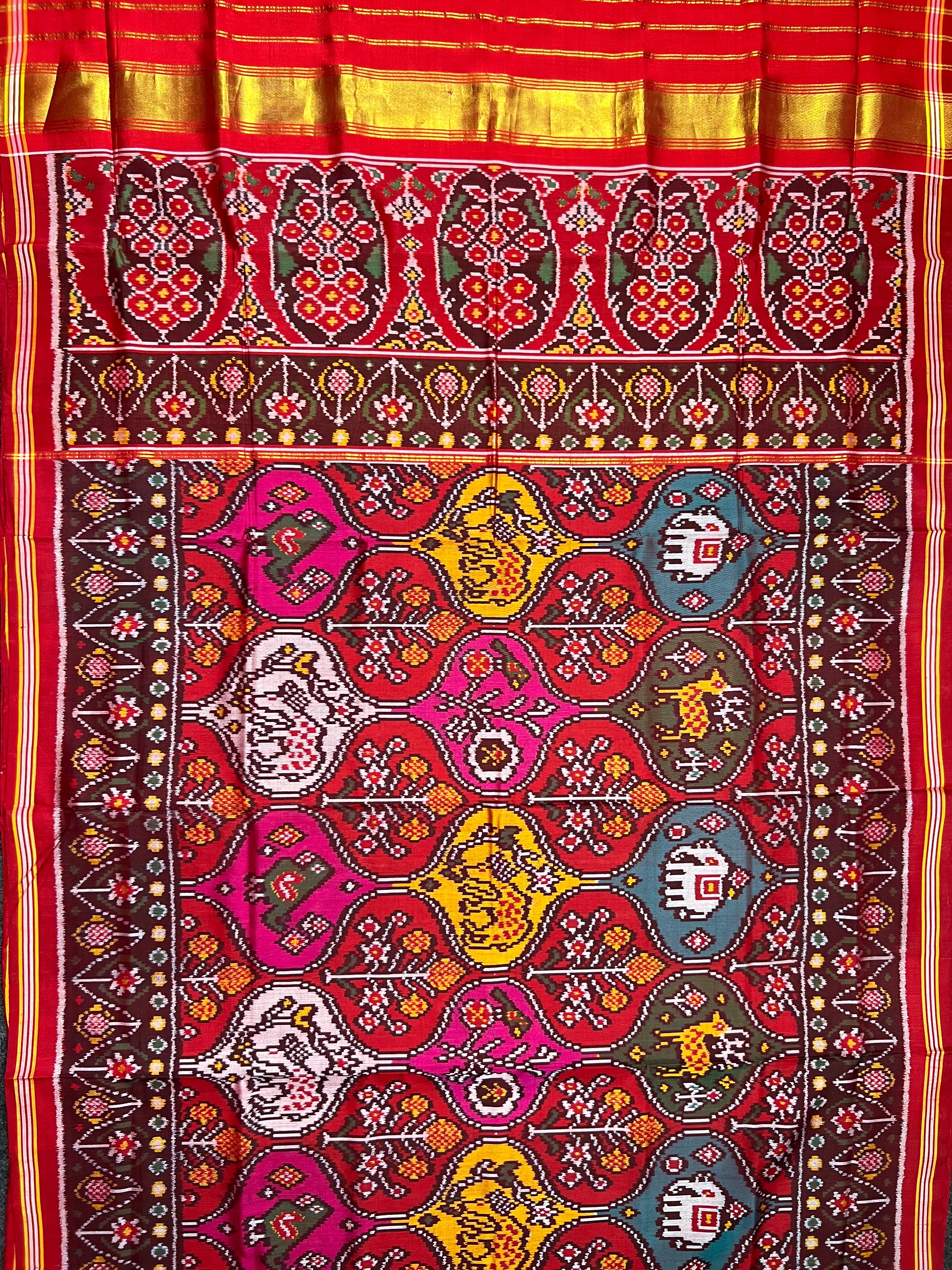Exclusive Motif Traditional Design Handwoven Patola Silk Saree