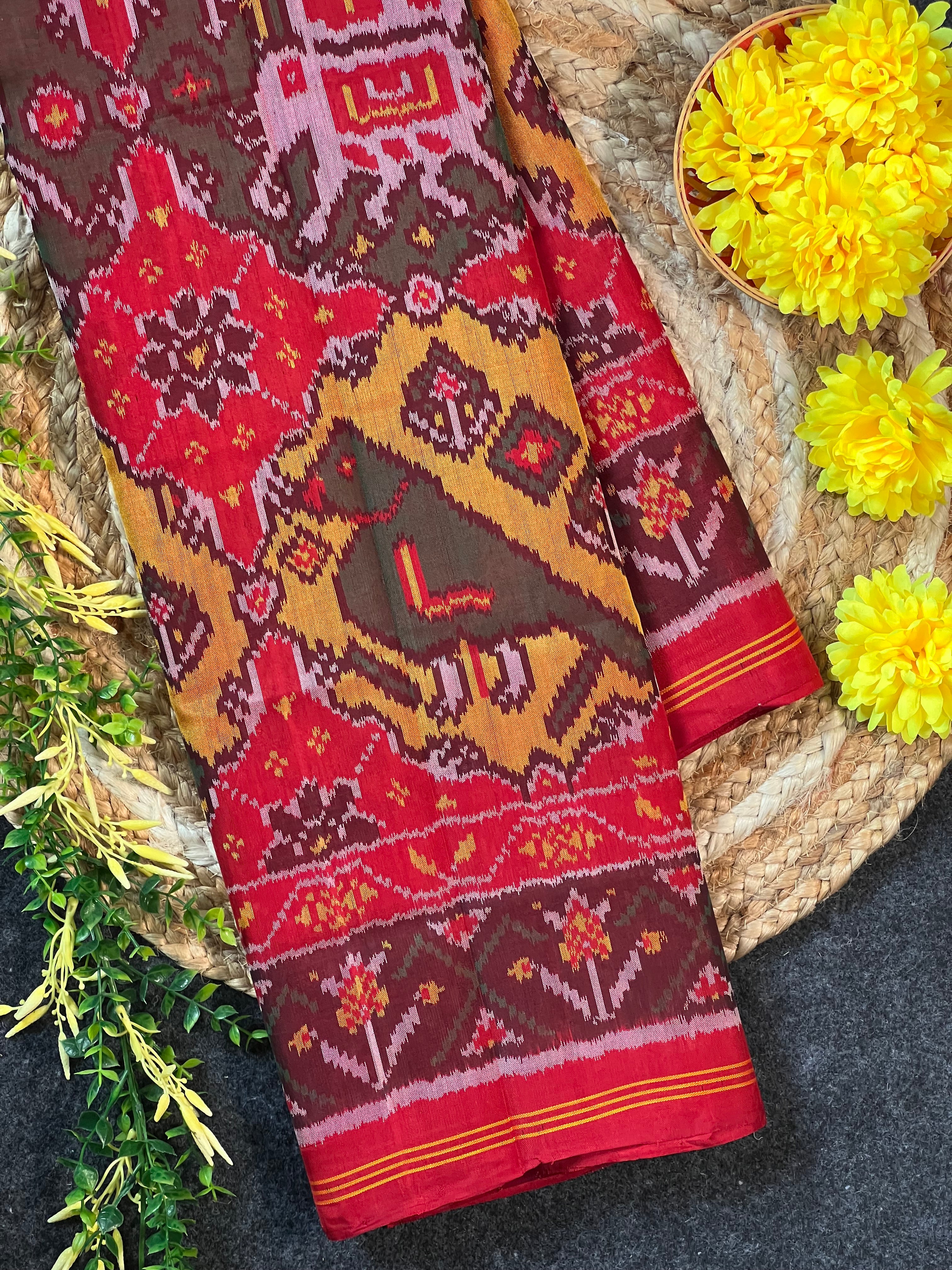 Handwoven Patola Silk Saree Elephant & Perrot Designer Main image