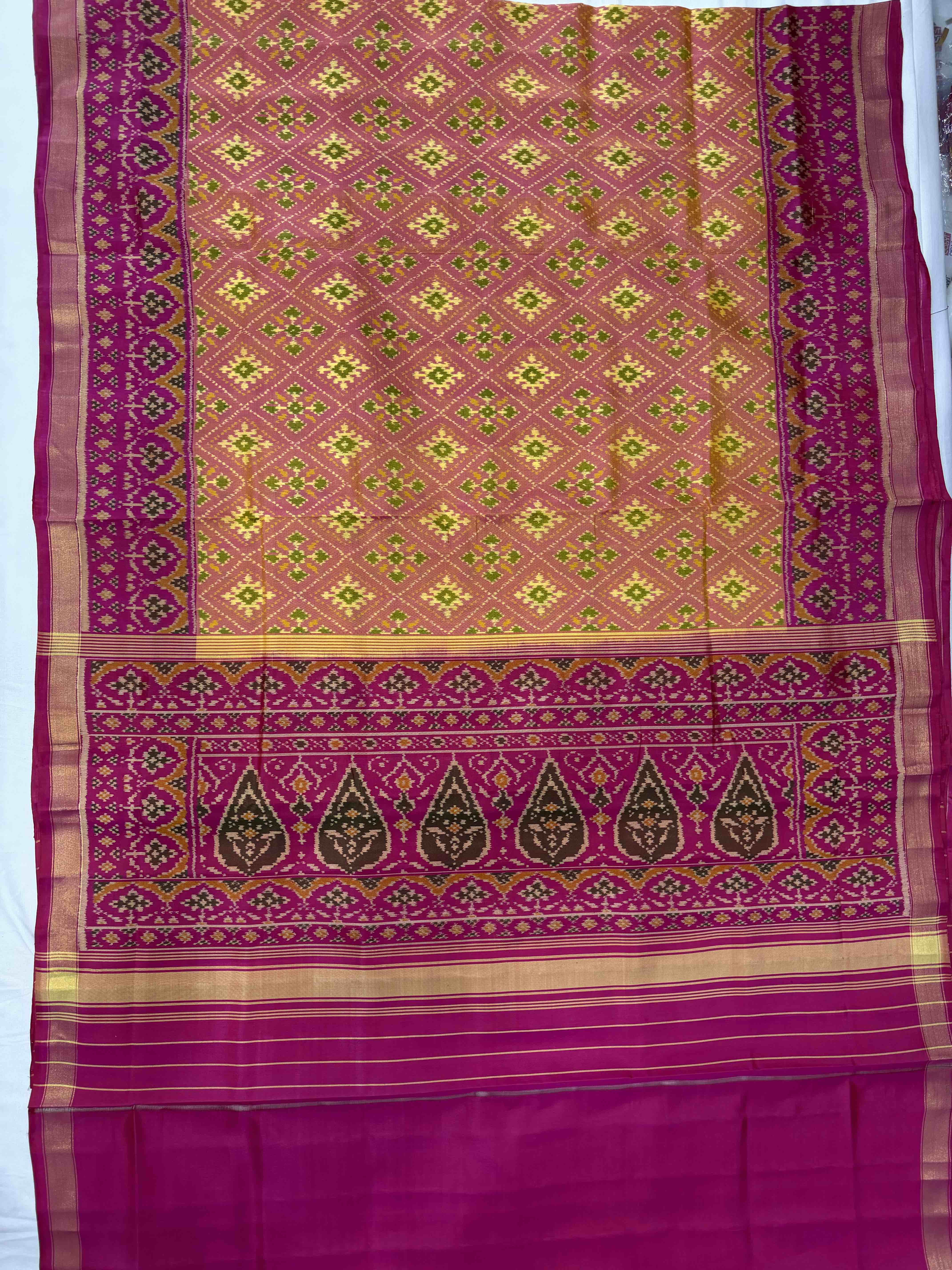 Navratna Manekchowk Traditional Design Handwoven Patola Silk Saree Secondary image