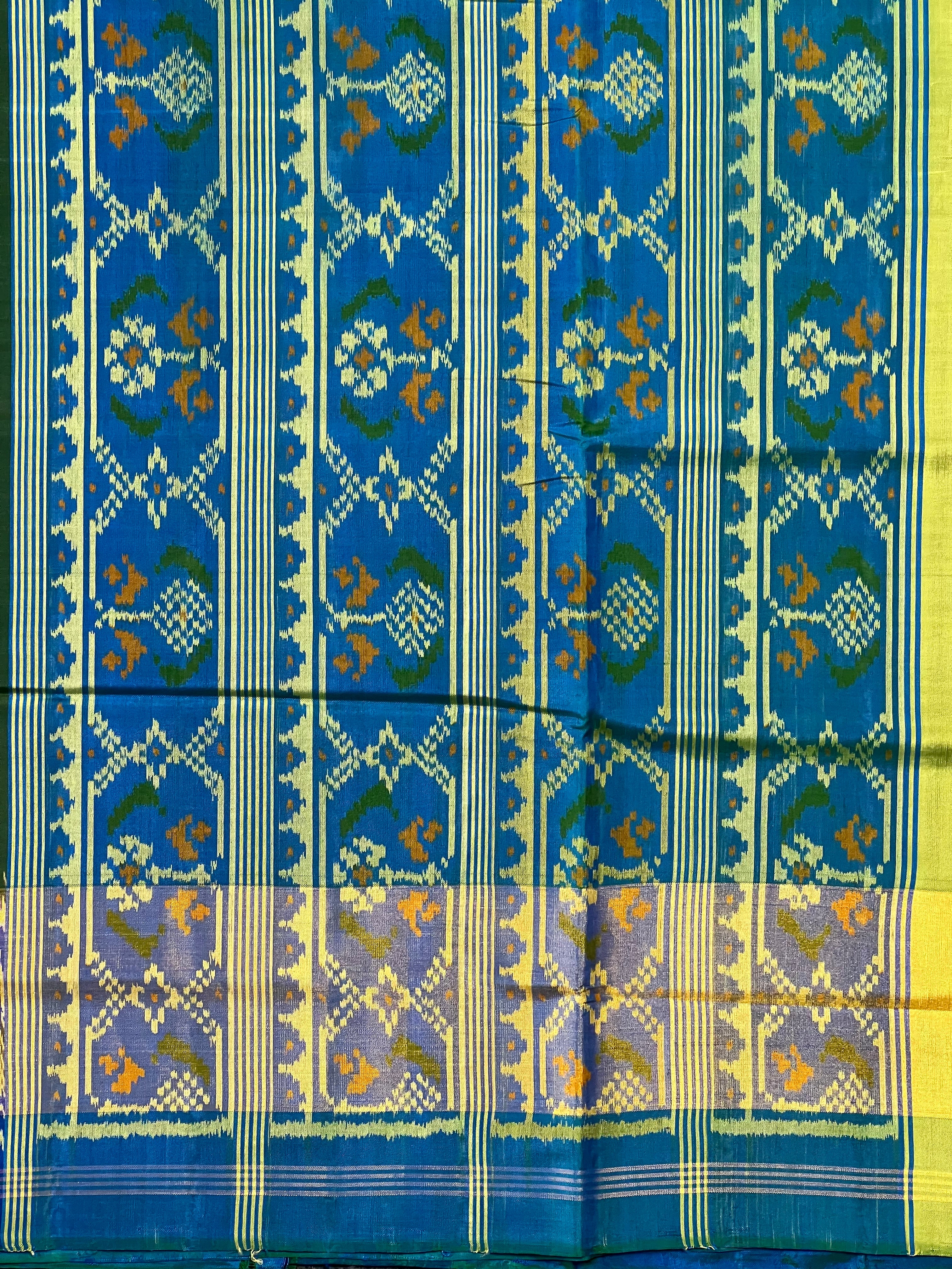 Plain Gala Border Handwoven Patola Silk Saree